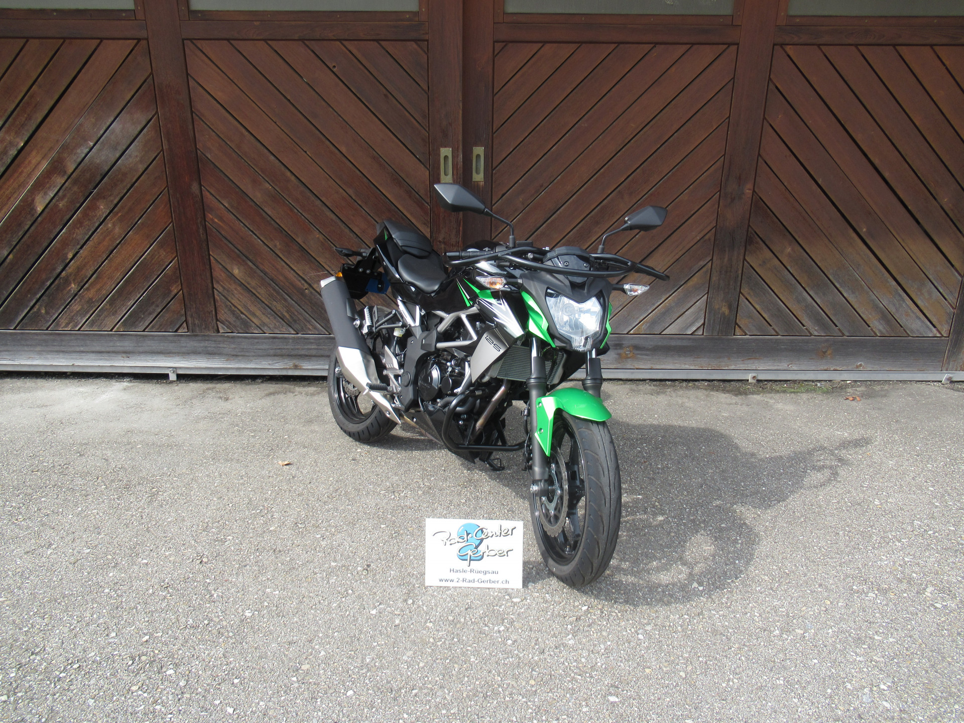 KAWASAKI Z 125-image-3