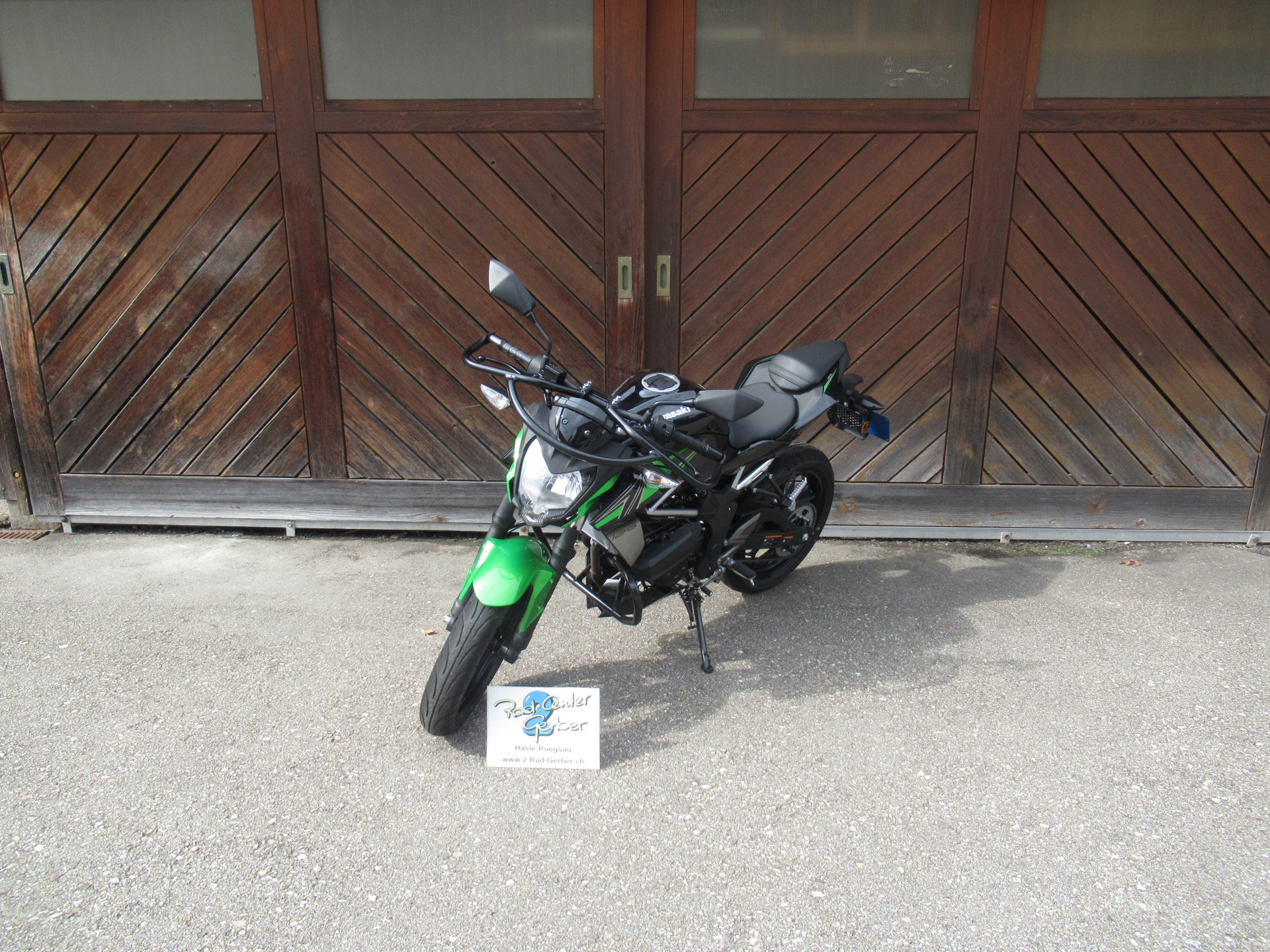 KAWASAKI Z 125-image-0