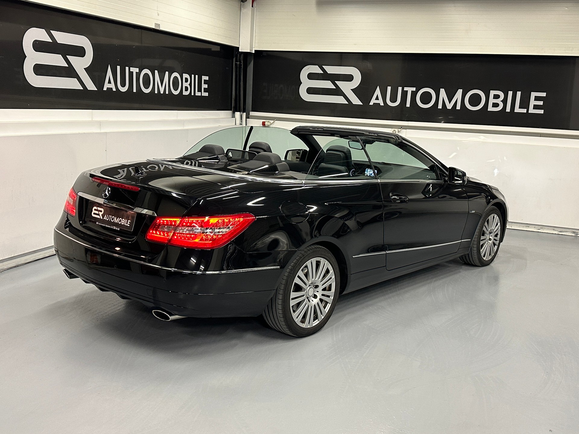 MERCEDES-BENZ E 350 CGI BlueEfficiency 7G-Tronic-image-4