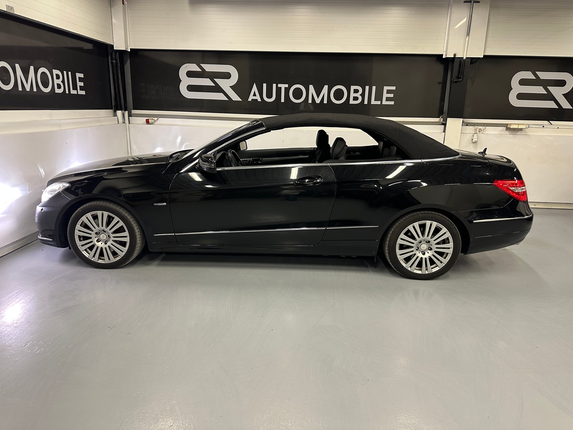 MERCEDES-BENZ E 350 CGI BlueEfficiency 7G-Tronic-image-5