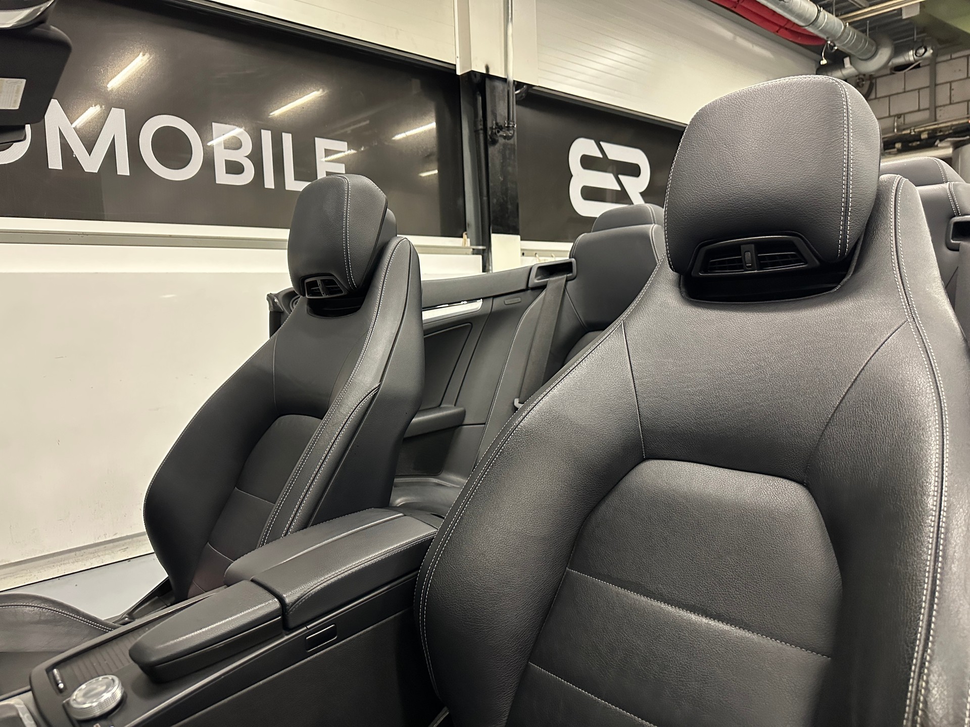 MERCEDES-BENZ E 350 CGI BlueEfficiency 7G-Tronic-image-14