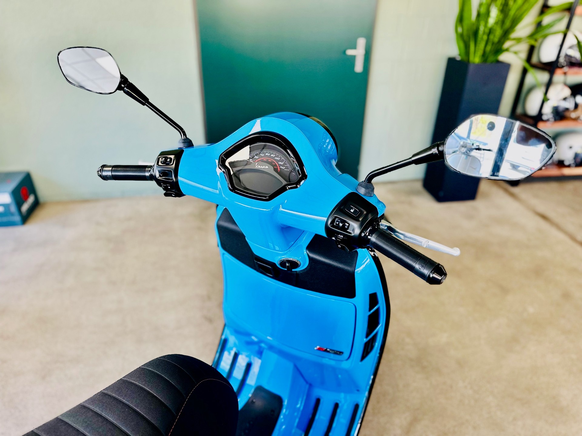 PIAGGIO Vespa GTS 125 Super Sport RST Euro 5+-image-7