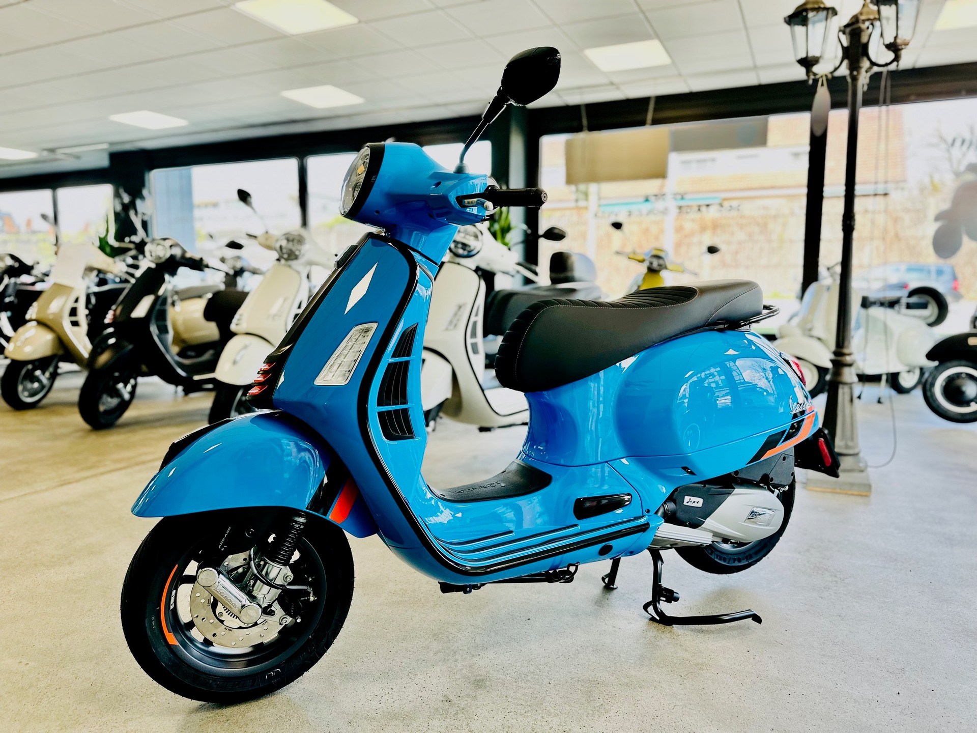 PIAGGIO Vespa GTS 125 Super Sport RST Euro 5+-image-4