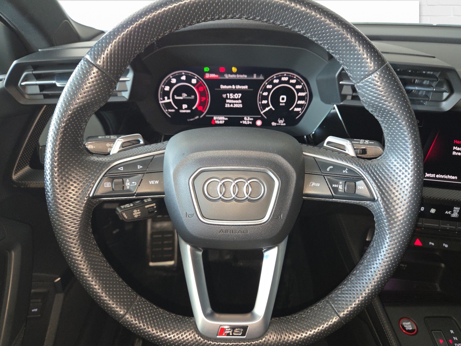AUDI RS3 Sportback 2.5 TSI quattro S-tronic-image-6