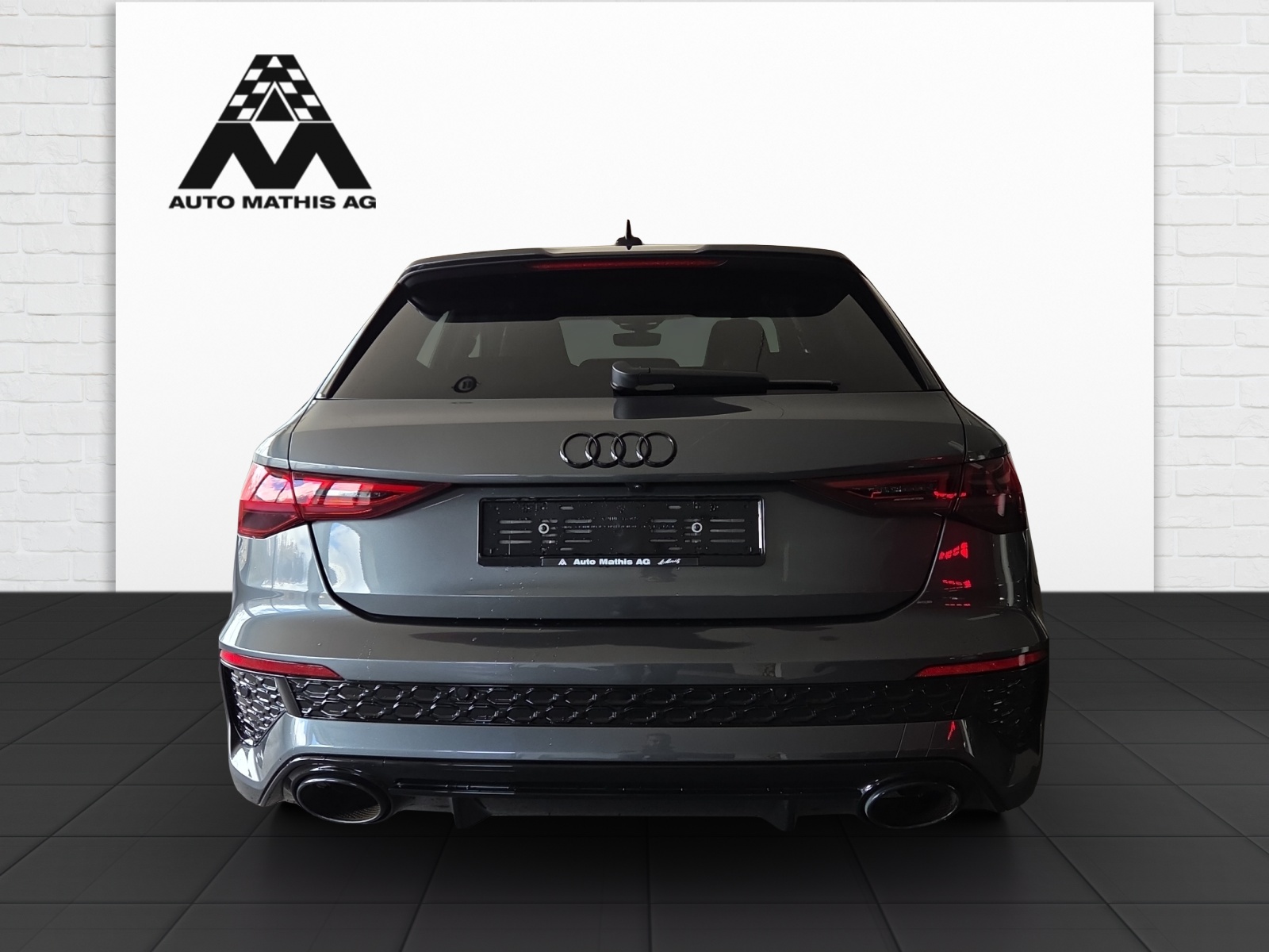 AUDI RS3 Sportback 2.5 TSI quattro S-tronic-image-9