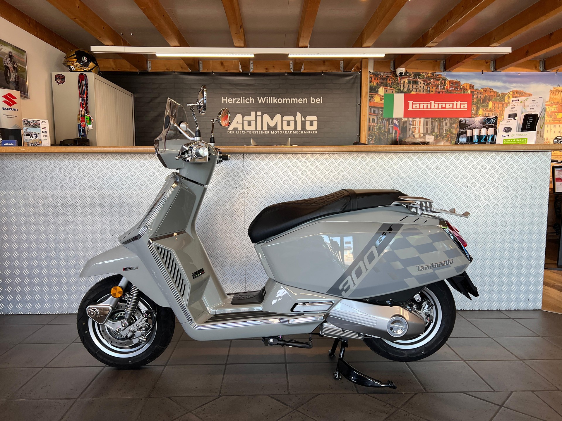 LAMBRETTA X 300 GT-image-6