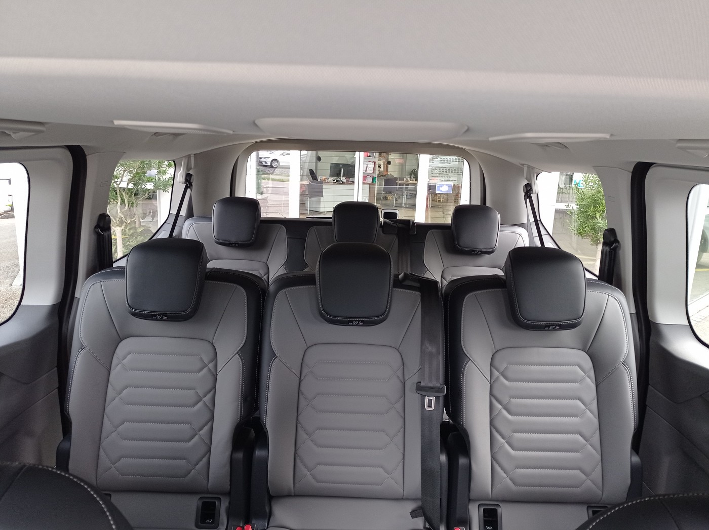VW Caravelle 2.0 TDI Life Aut.8 4 Motion-image-13