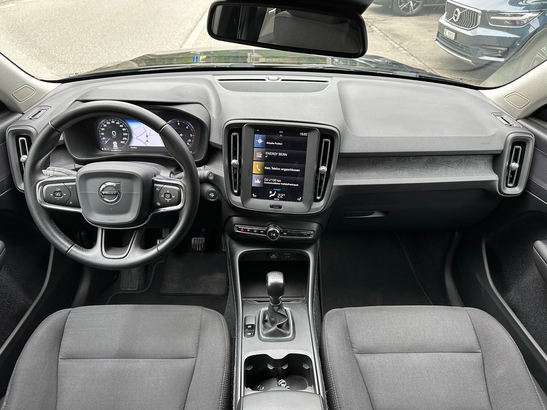VOLVO XC40 D3-image-7