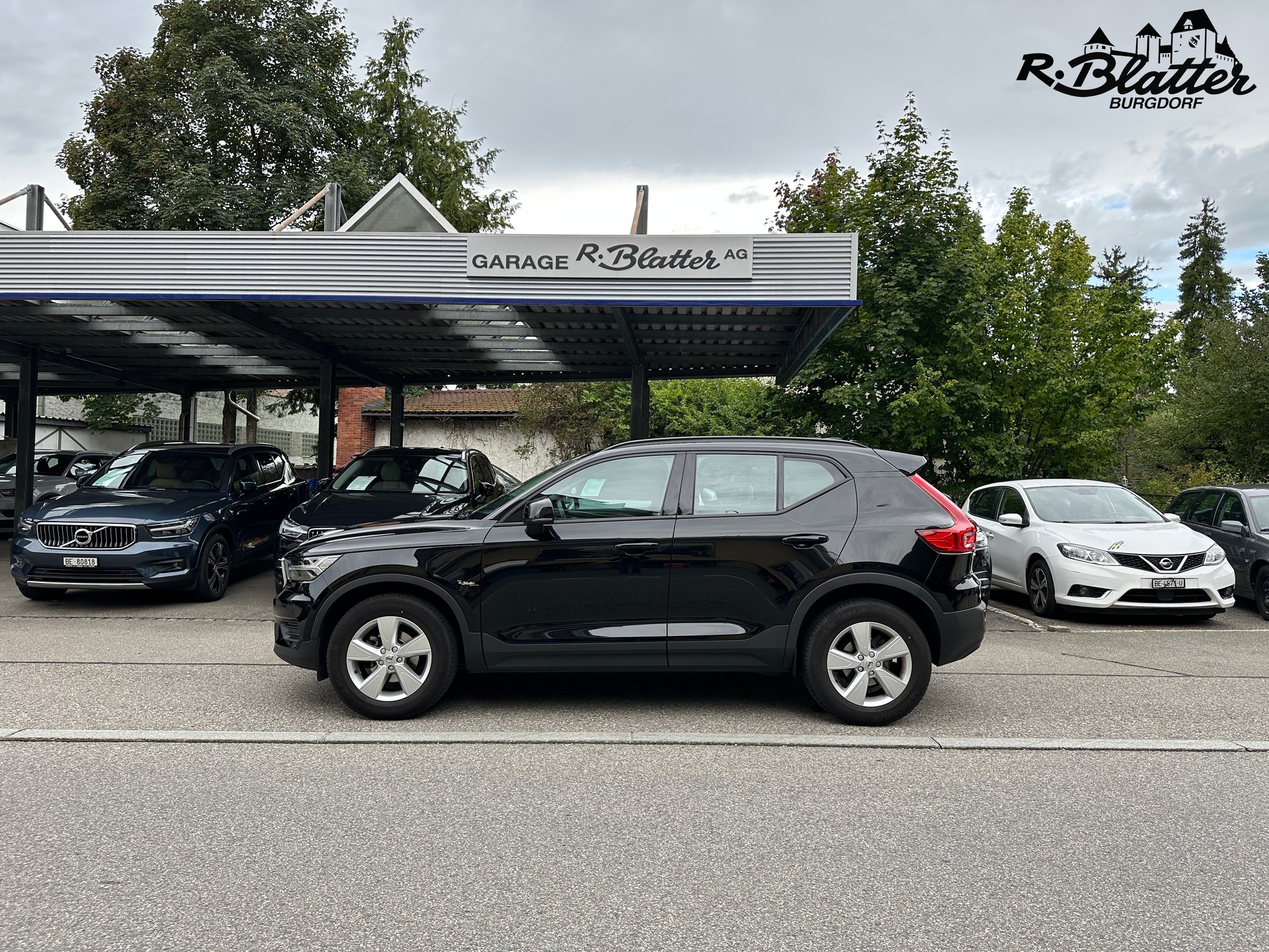 VOLVO XC40 D3-showroom-element-2