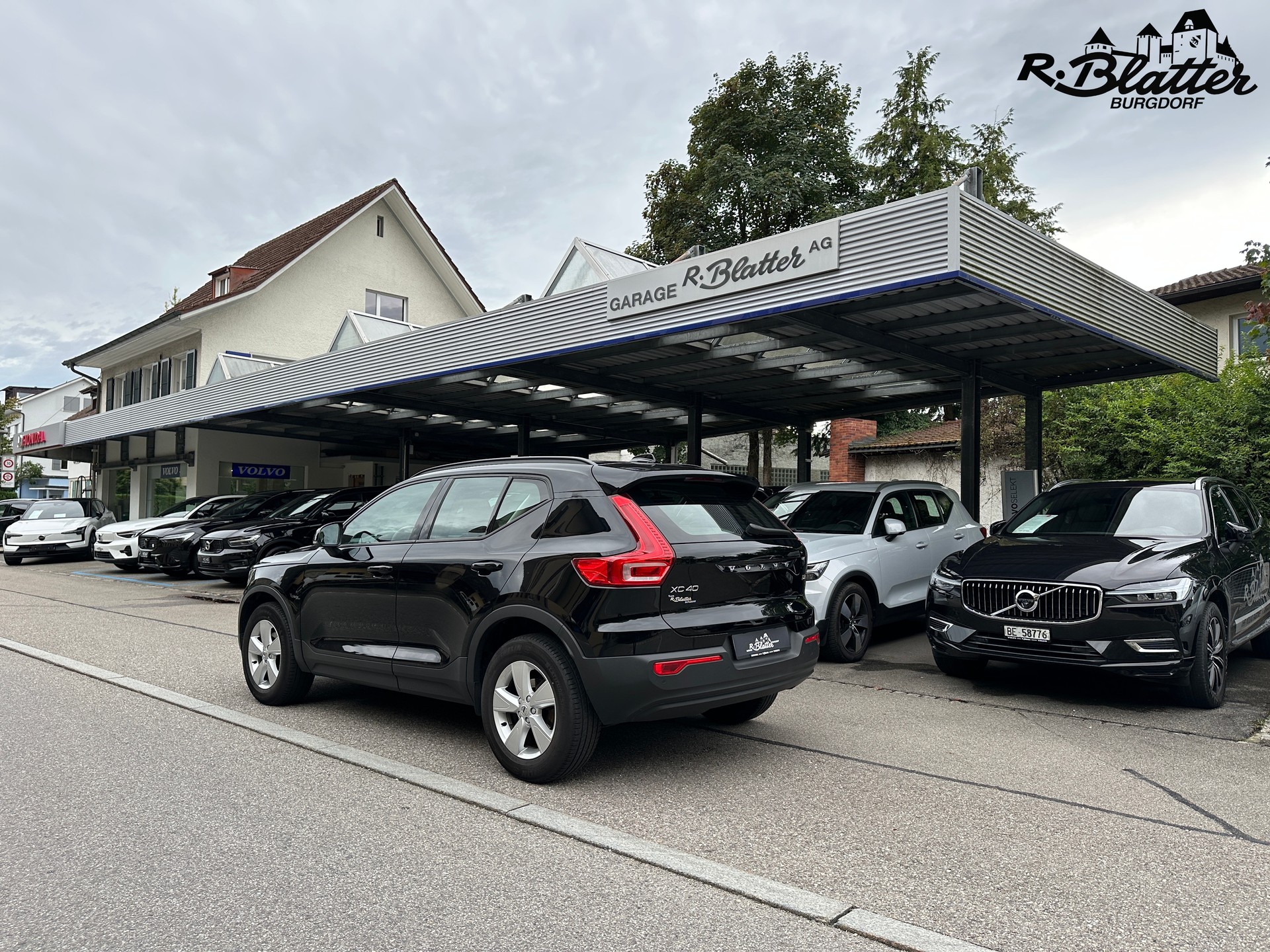 VOLVO XC40 D3-showroom-element-3
