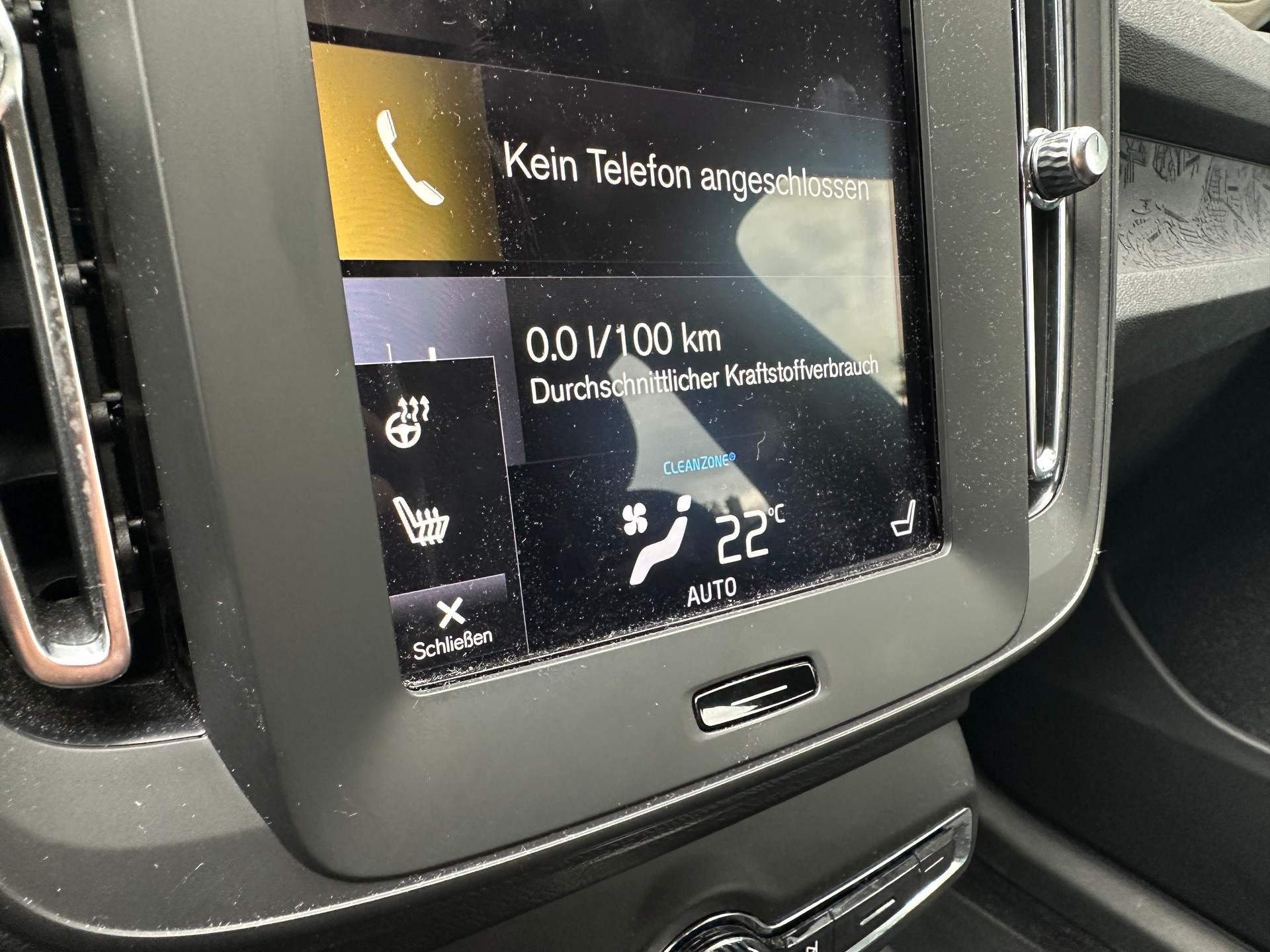 VOLVO XC40 D3-image-11
