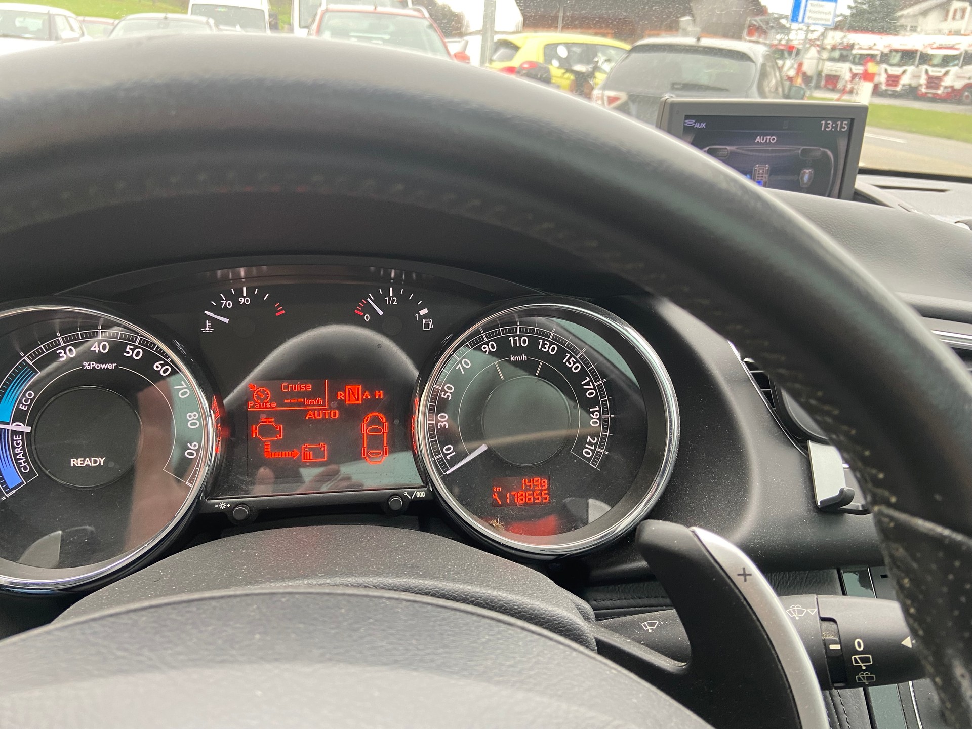 PEUGEOT 3008 HYbrid4 2.0 HDI EGS6-image-10