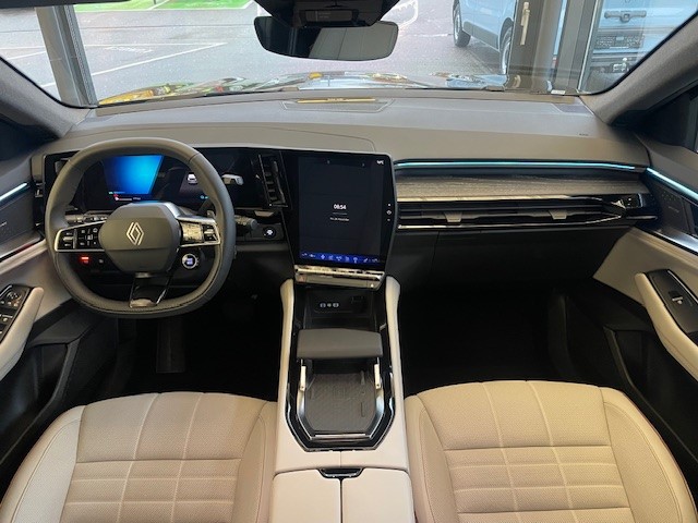 RENAULT Espace 1.2 E-Tech 200 Iconic 5-Sitze-image-8