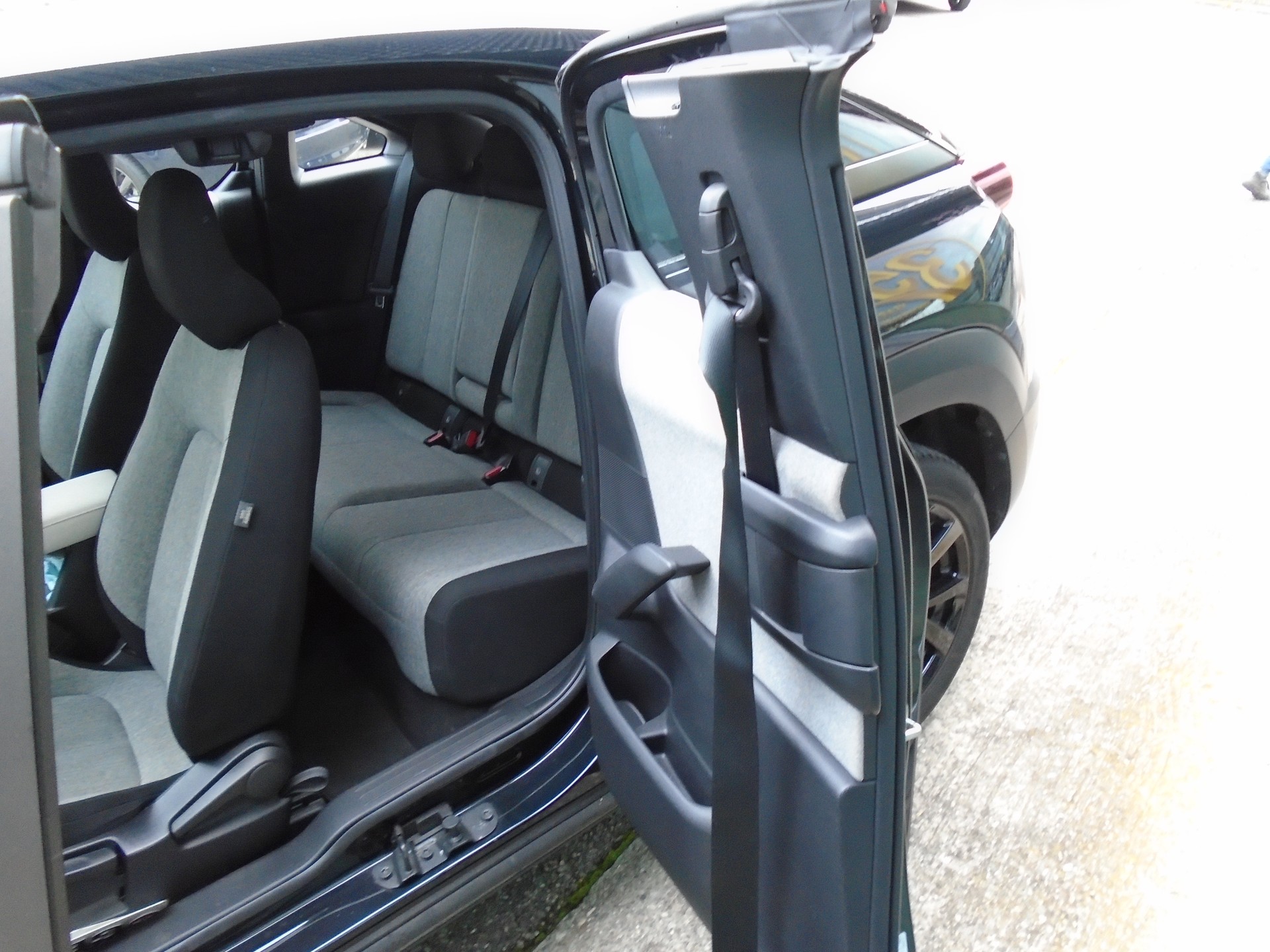 MAZDA MX-30 e-Skyactiv Ambition Plus-image-5