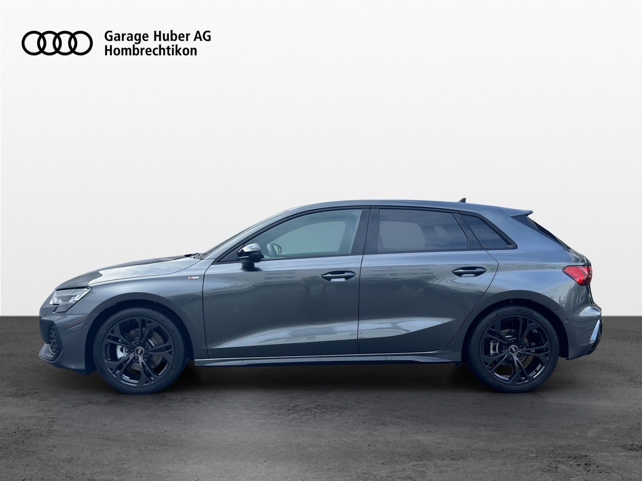 AUDI A3 Sportback TFSI 150 kW quattro S line S tronic-image-2