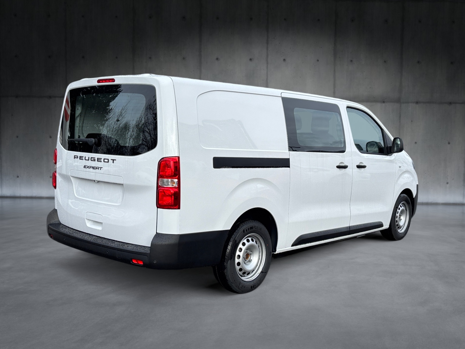 PEUGEOT Expert 2.0 BlueHDi 145 S&S Vertiefte Kabine Long-showroom-element-3