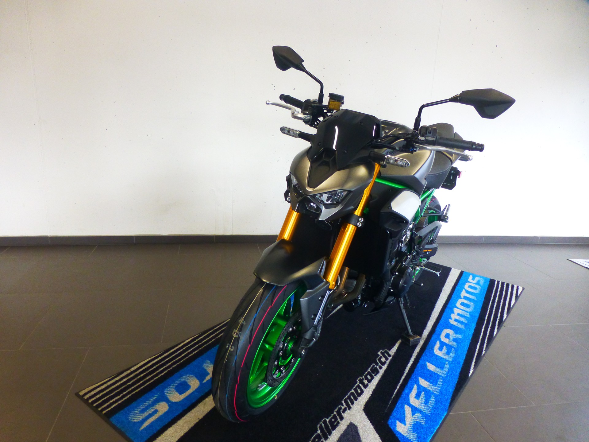 KAWASAKI Z 900 SE-image-12