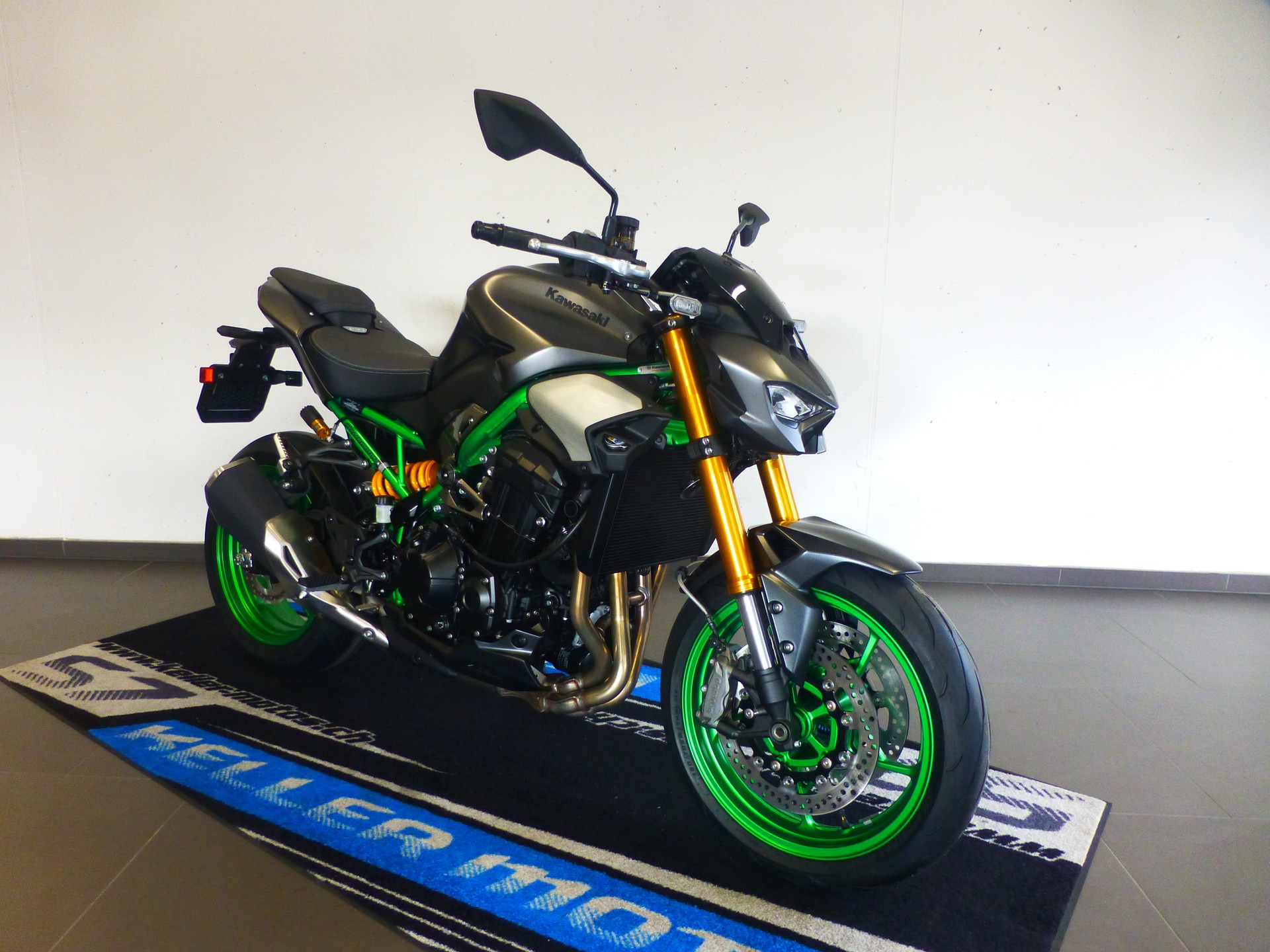 KAWASAKI Z 900 SE-image-10