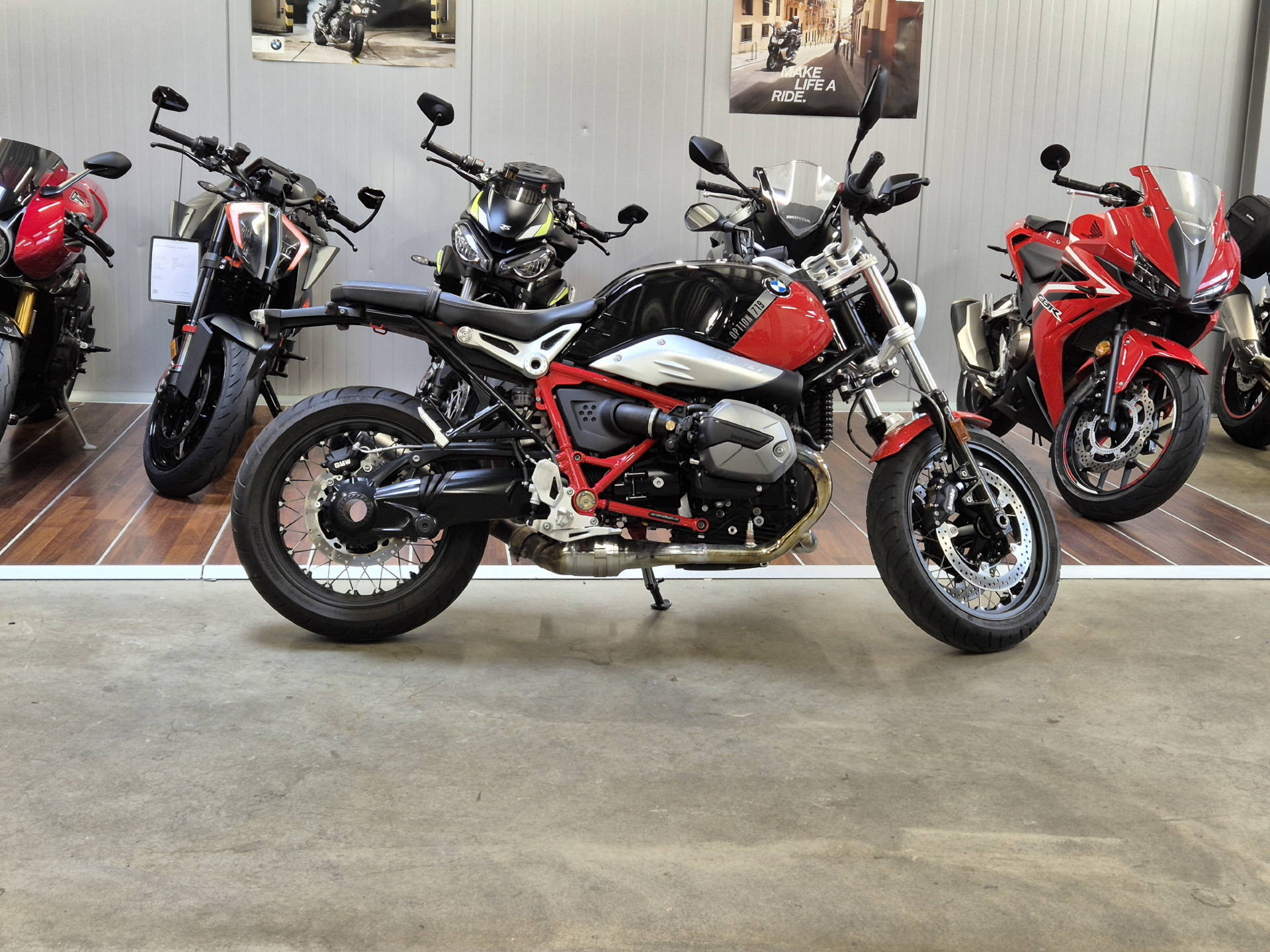 BMW R nineT Pure A2-image-4