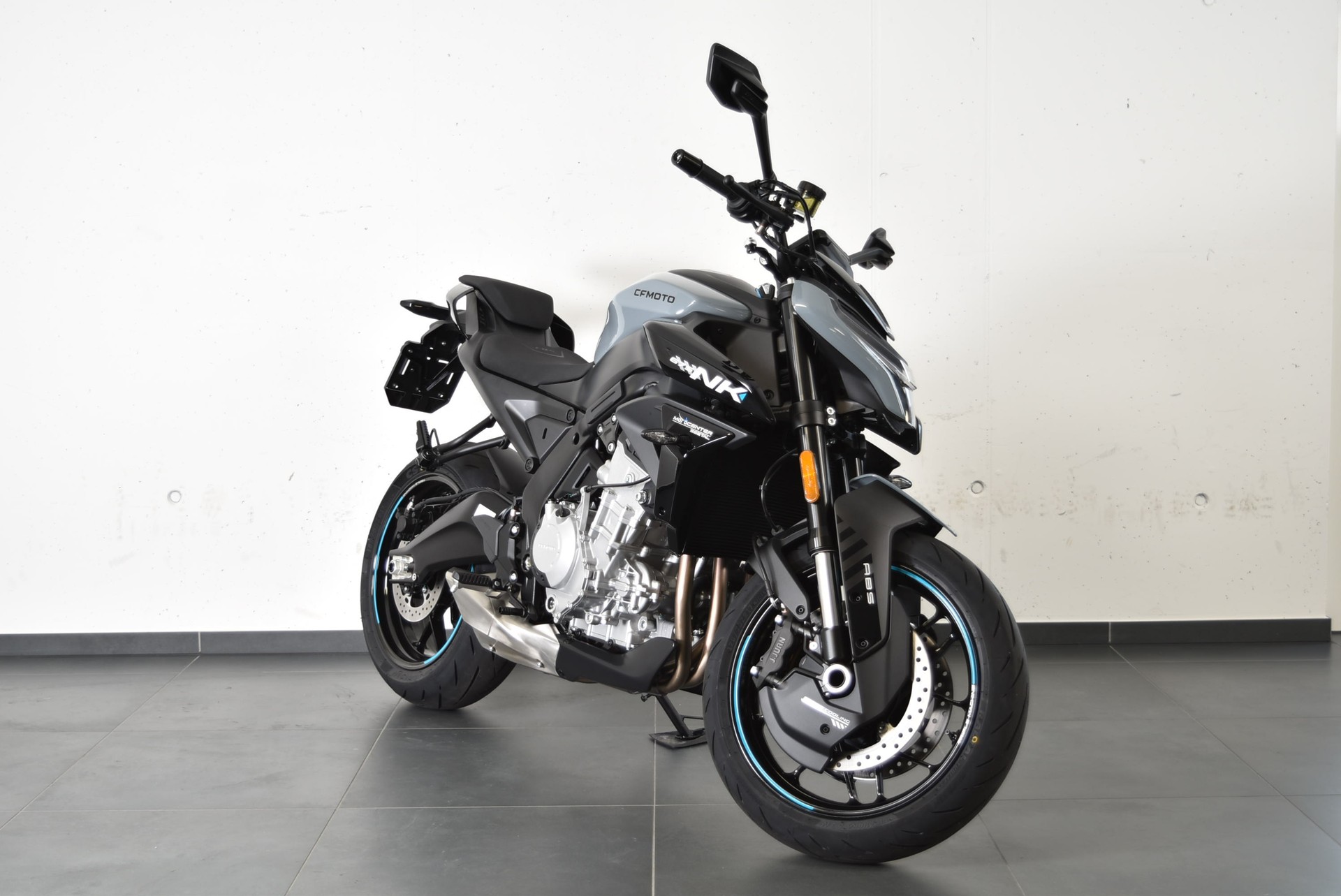 CF MOTO 675 NK-image-2