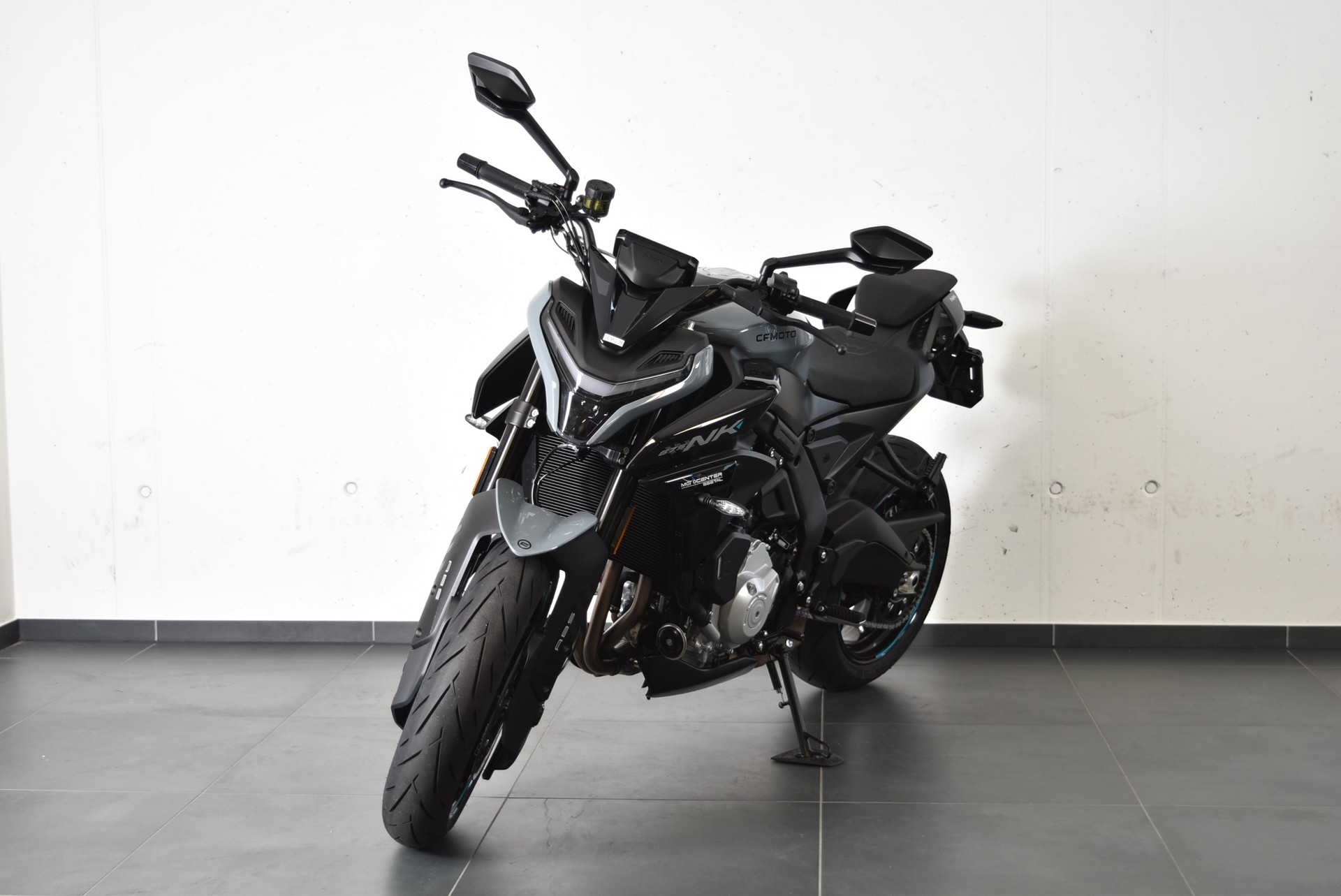 CF MOTO 675 NK-image-1