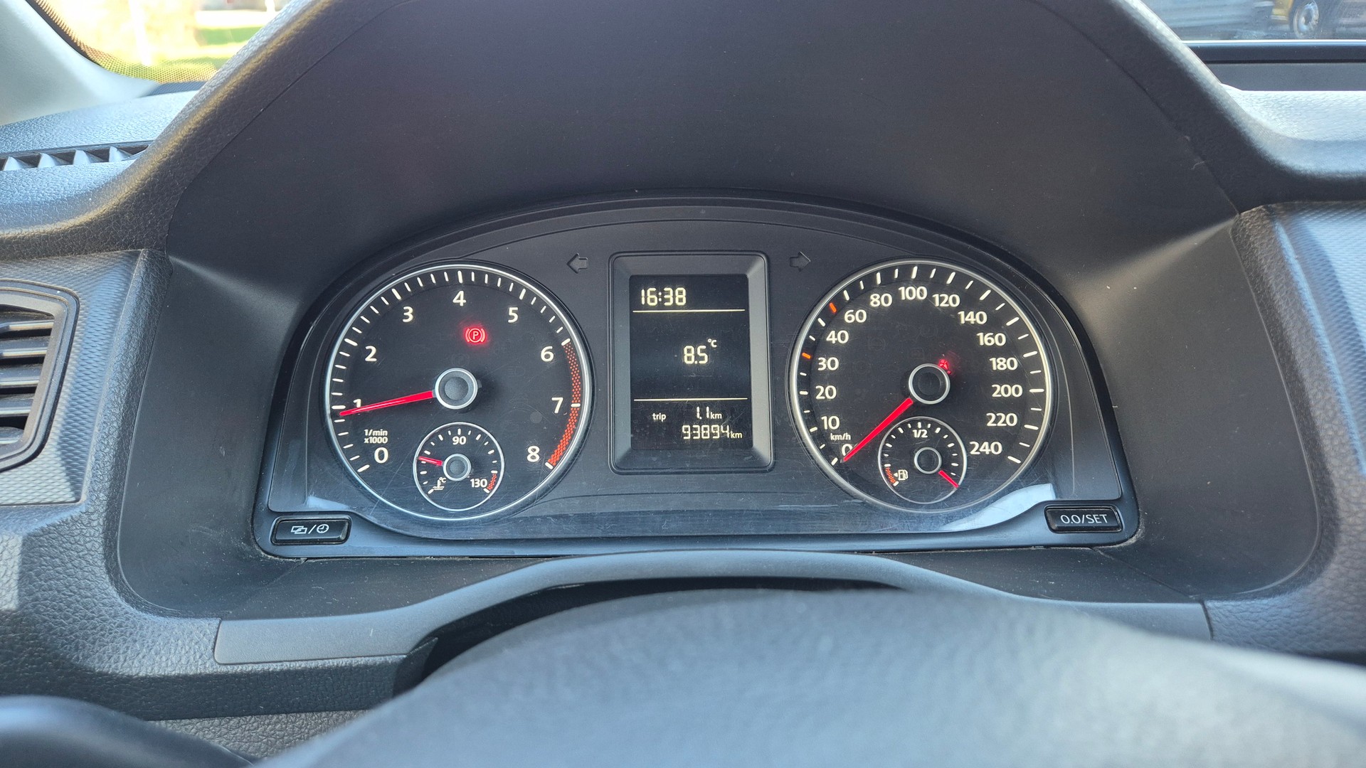 VW Caddy Maxi 1.0TSI BlueMotion Technology-image-10