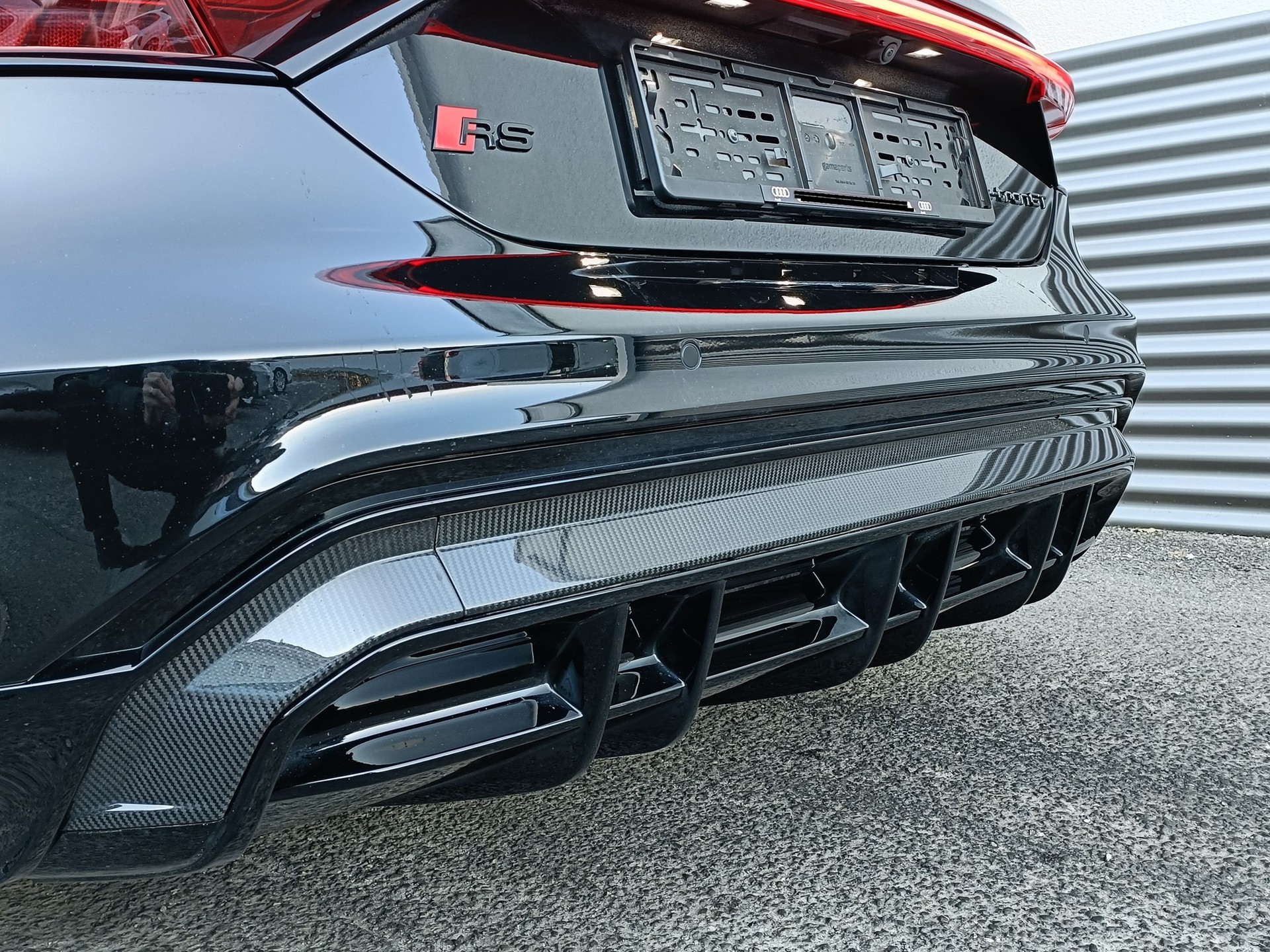 AUDI RS e-tron GT quattro-image-7
