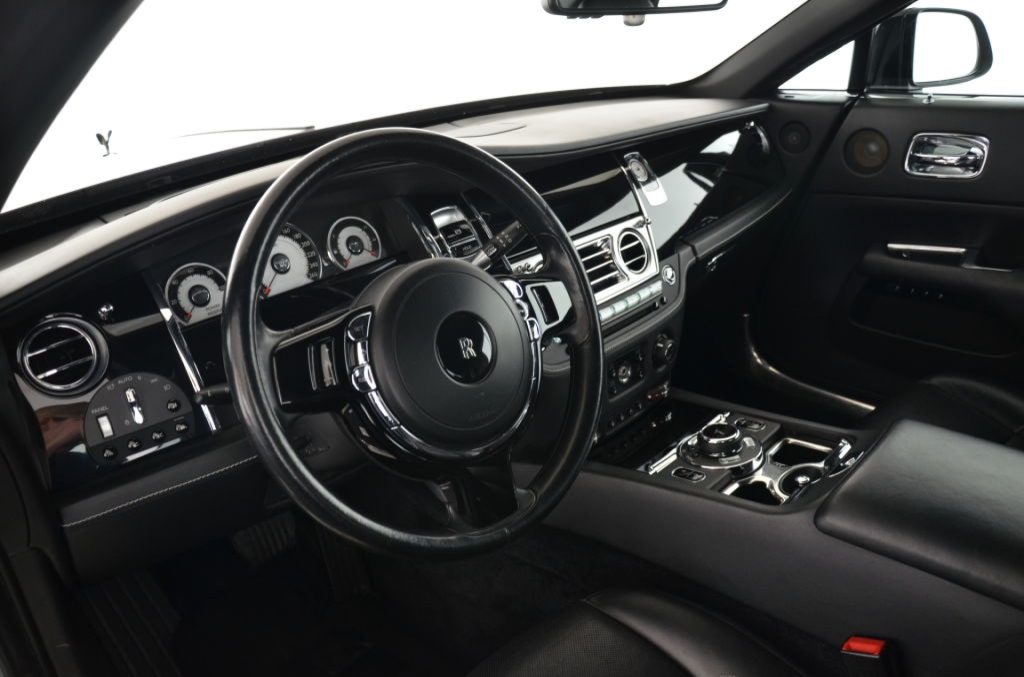 ROLLS-ROYCE Wraith 6.6 V12-image-10
