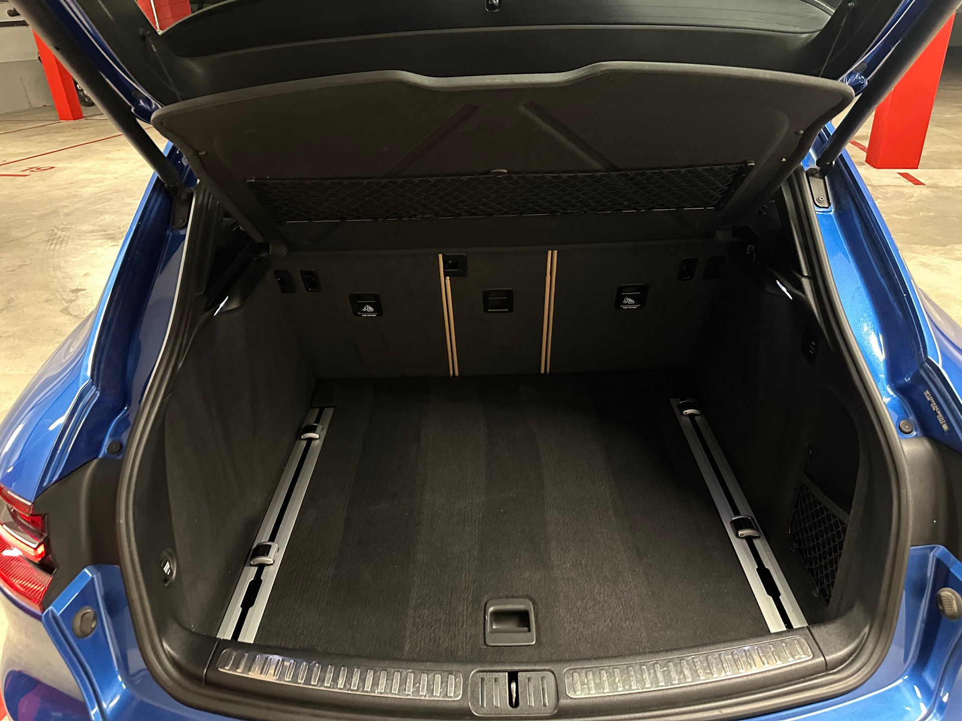 PORSCHE Macan GTS PDK PANO LUFTFAHRWERK 18 FACH SPORTSITZE VOLLLEDER 360 KAMERA BOSE SOUND NATURLEDER-image-29