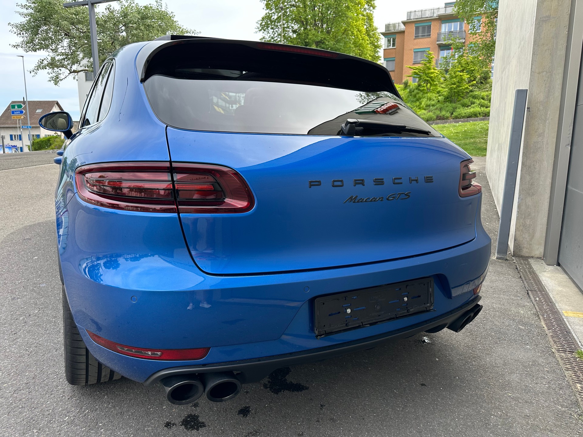 PORSCHE Macan GTS PDK PANO LUFTFAHRWERK 18 FACH SPORTSITZE VOLLLEDER 360 KAMERA BOSE SOUND NATURLEDER-image-12