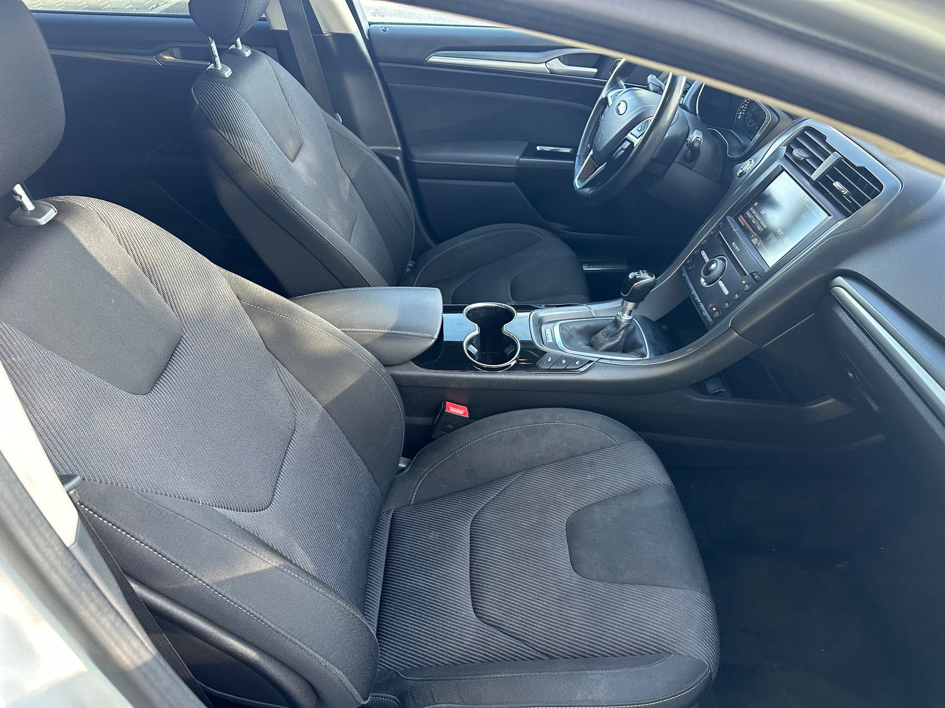 FORD Mondeo 1.5 EcoBoost SCTi Trend-image-9