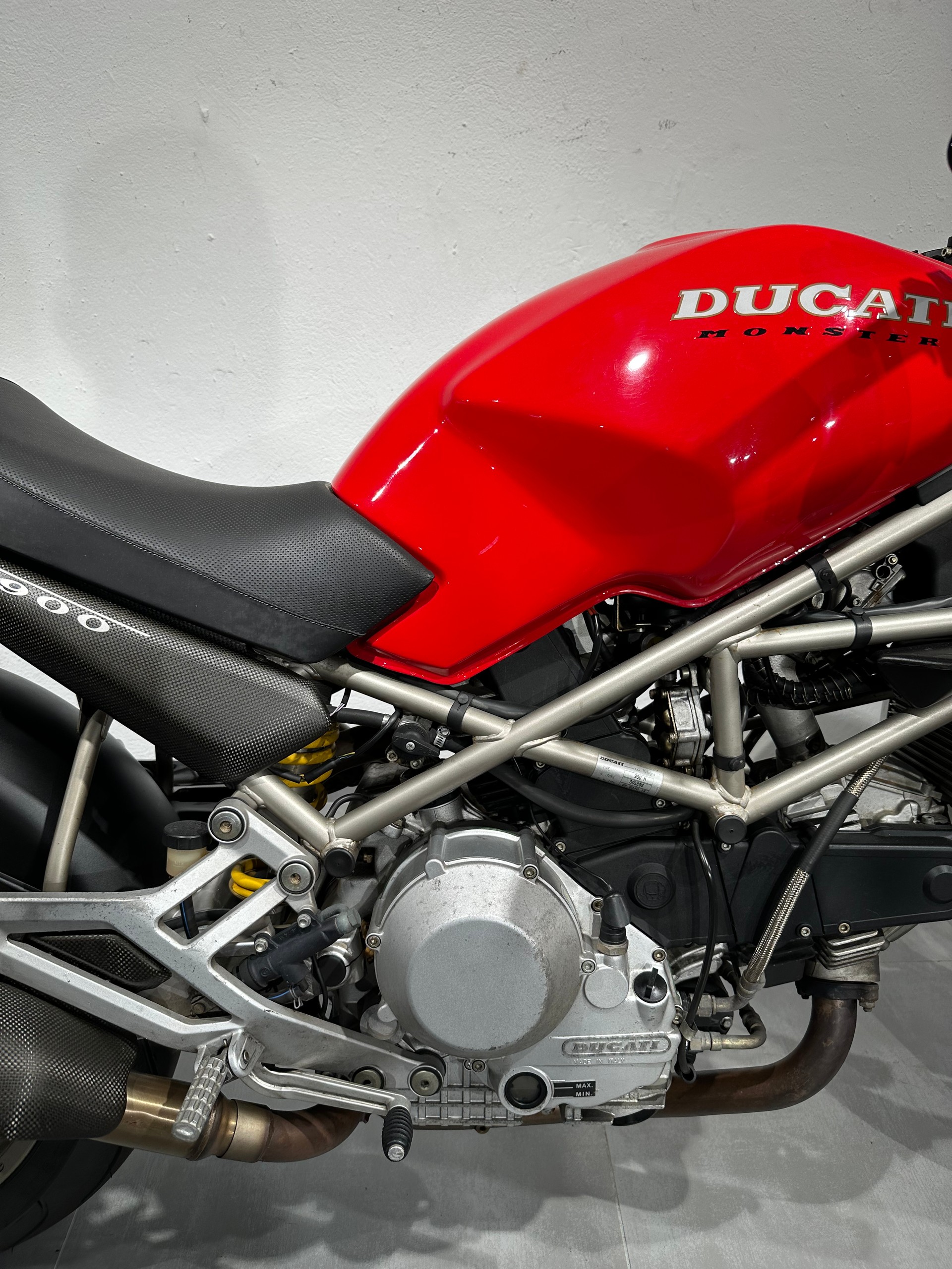 DUCATI Monster 900-image-5