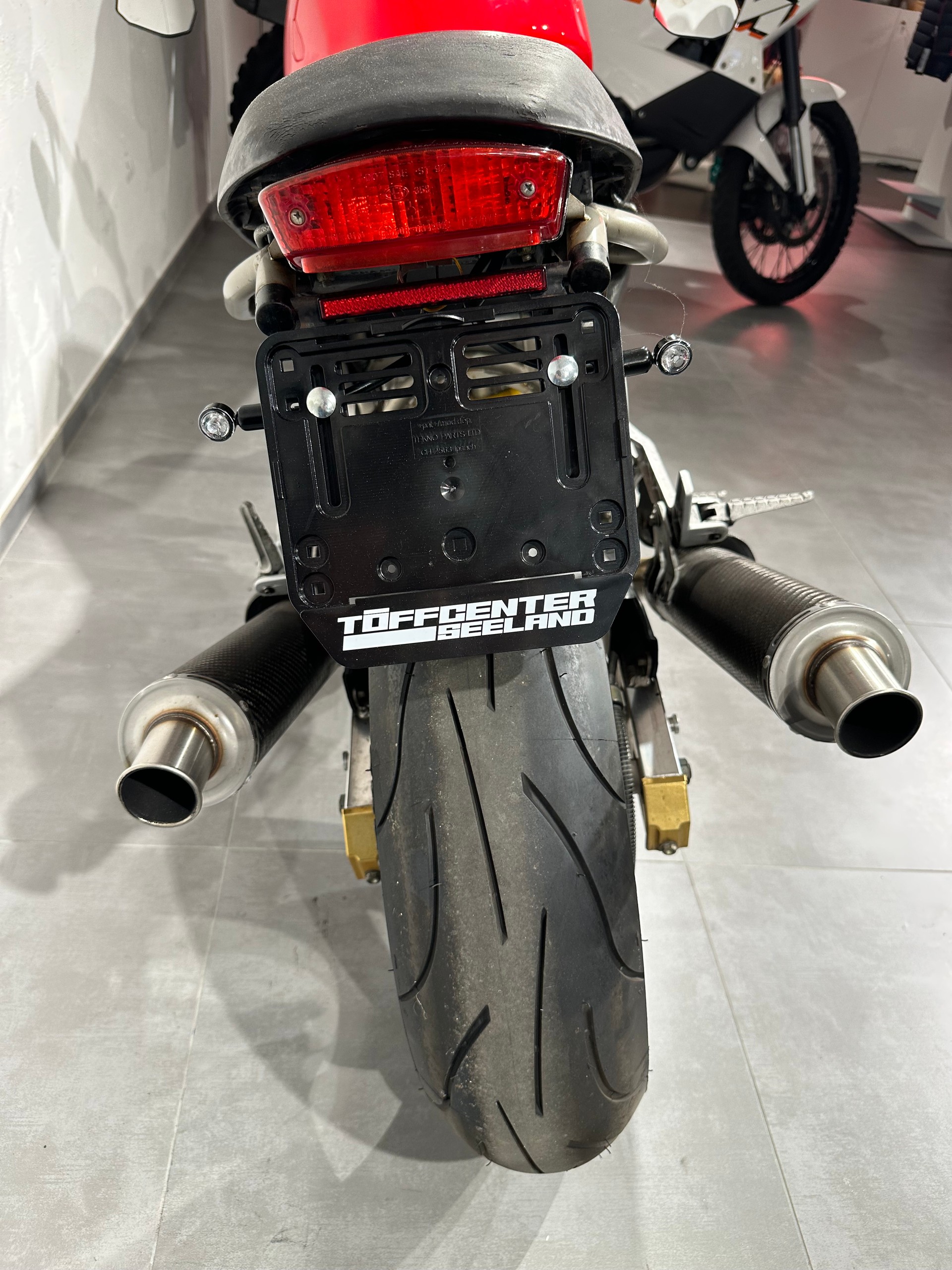 DUCATI Monster 900-image-7