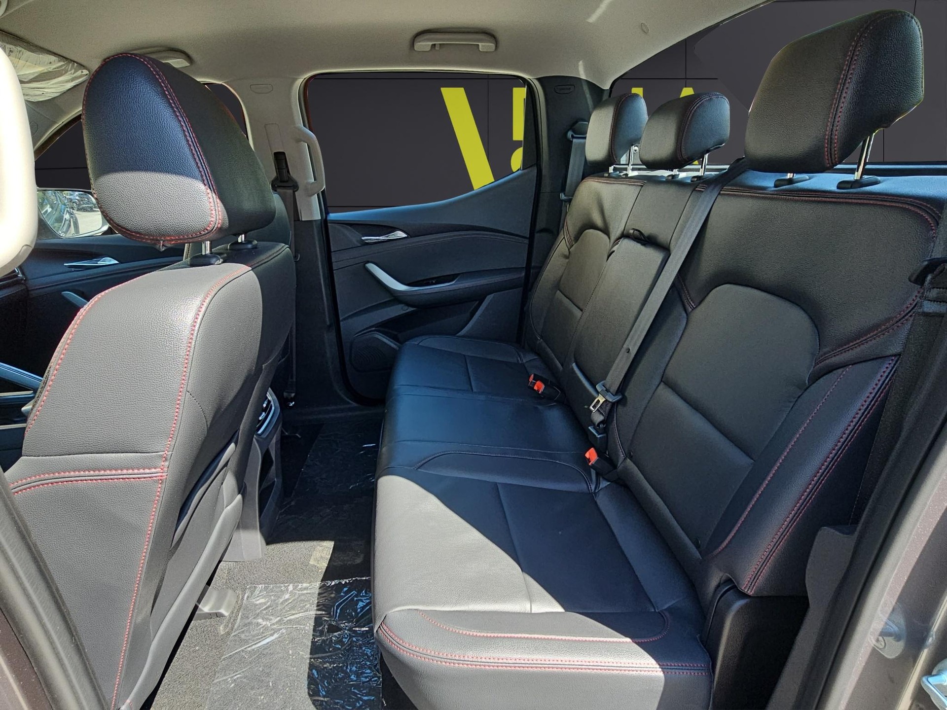 MAXUS T60 Max 2.0 TD Luxury-image-10