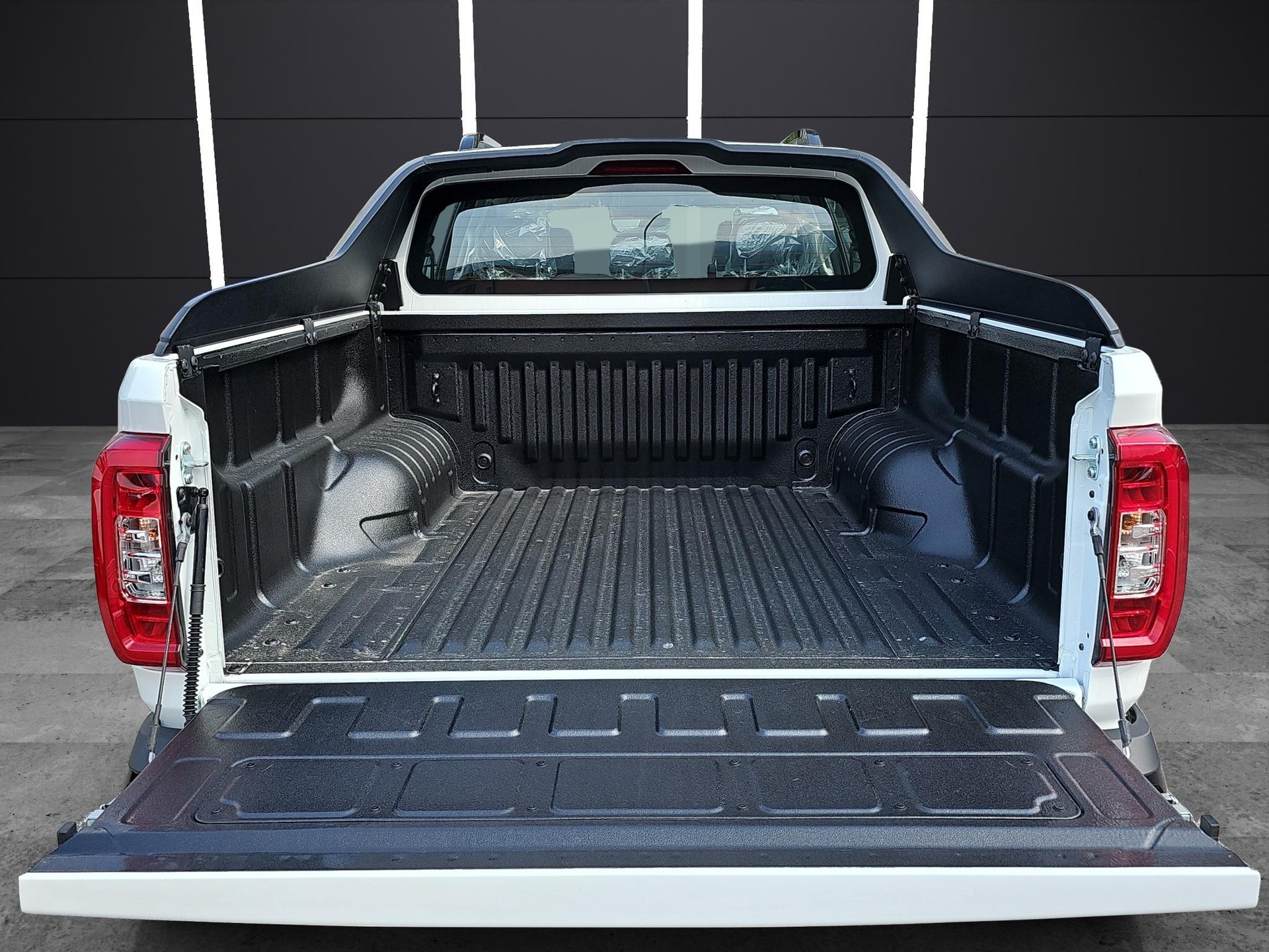 MAXUS T60 Max 2.0 TD Luxury-image-12