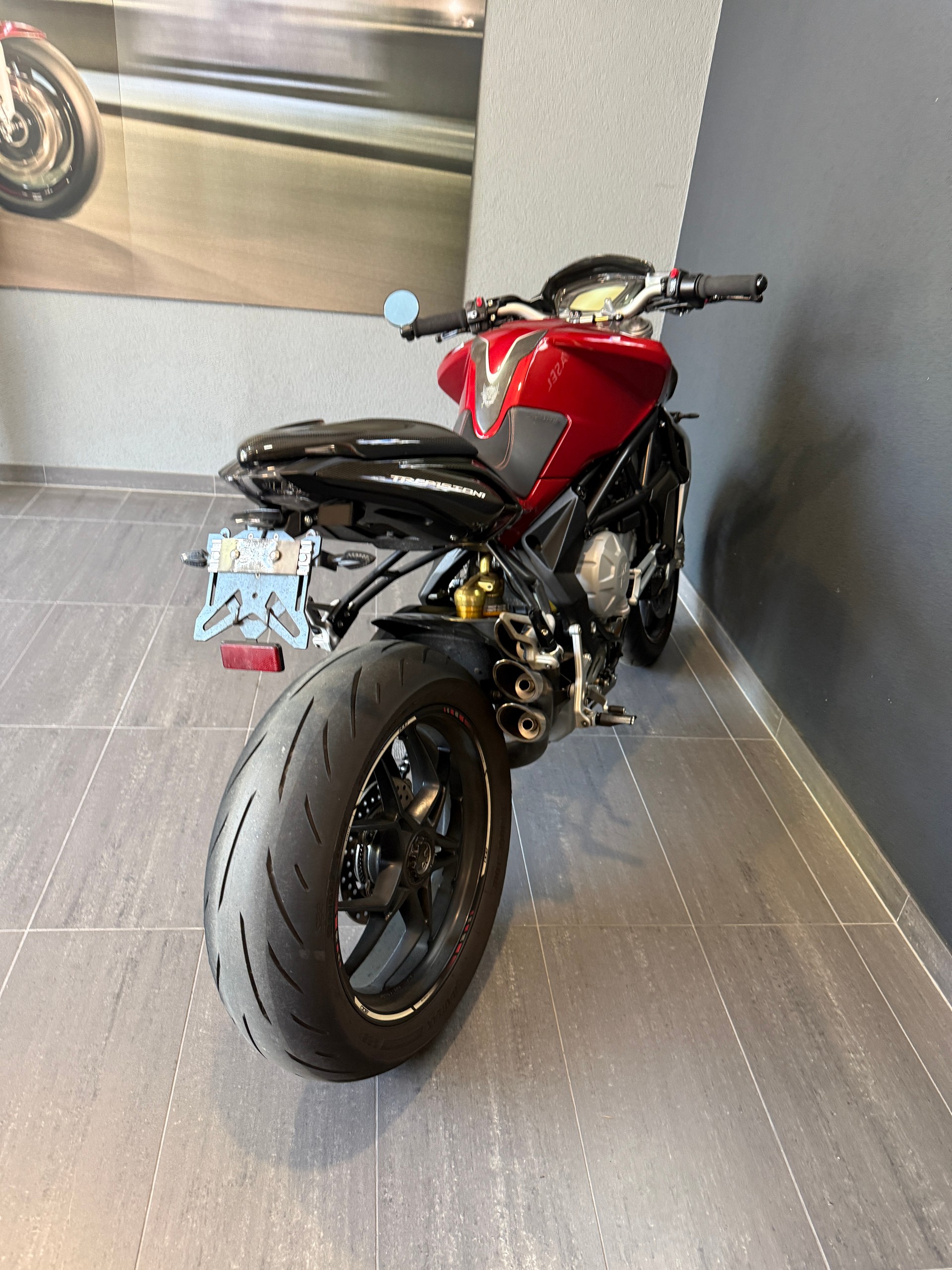 MV AGUSTA B3 Brutale 800 EAS-image-12