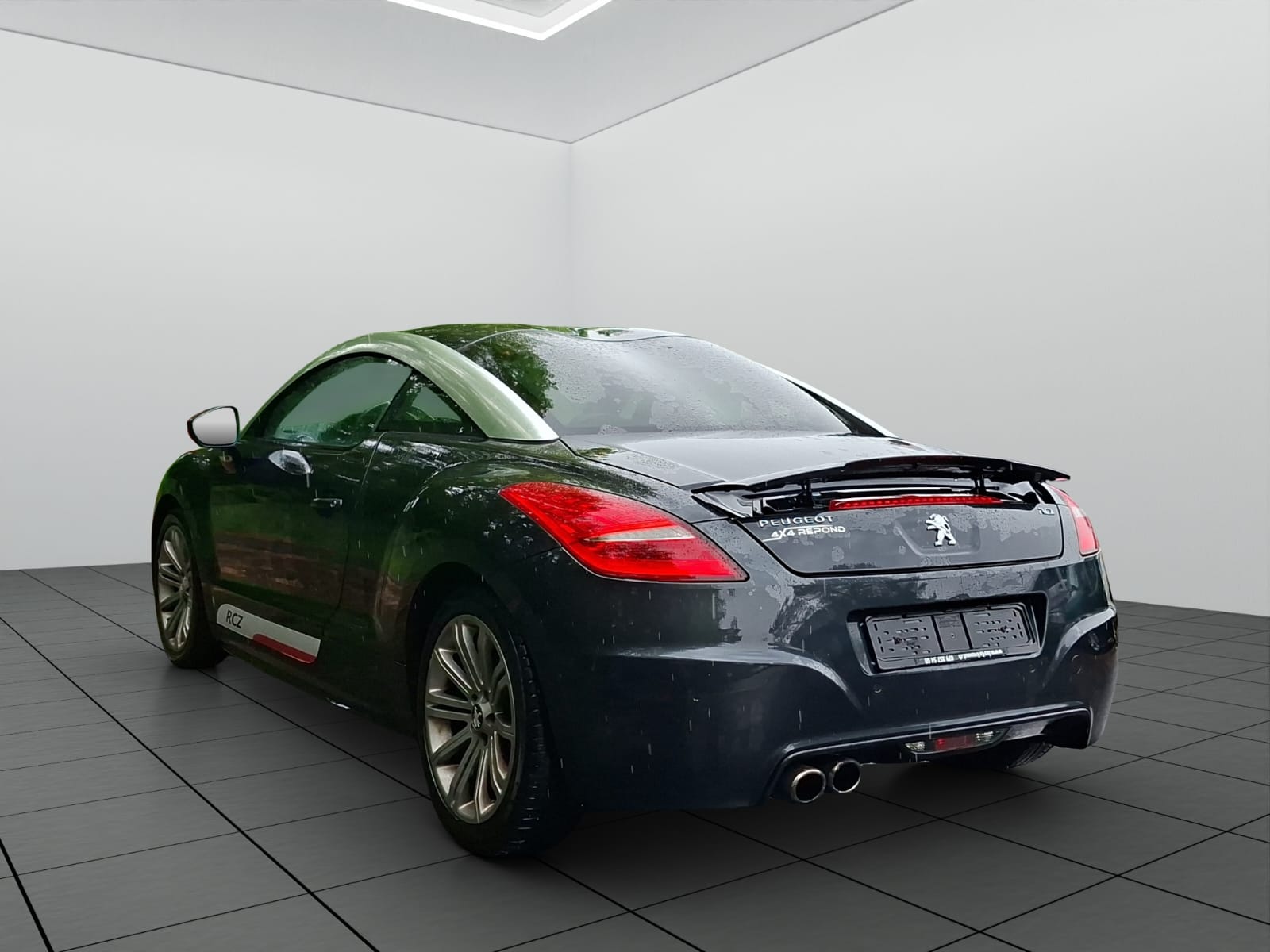 PEUGEOT RCZ 1.6 Turbo Black Yearling-image-4