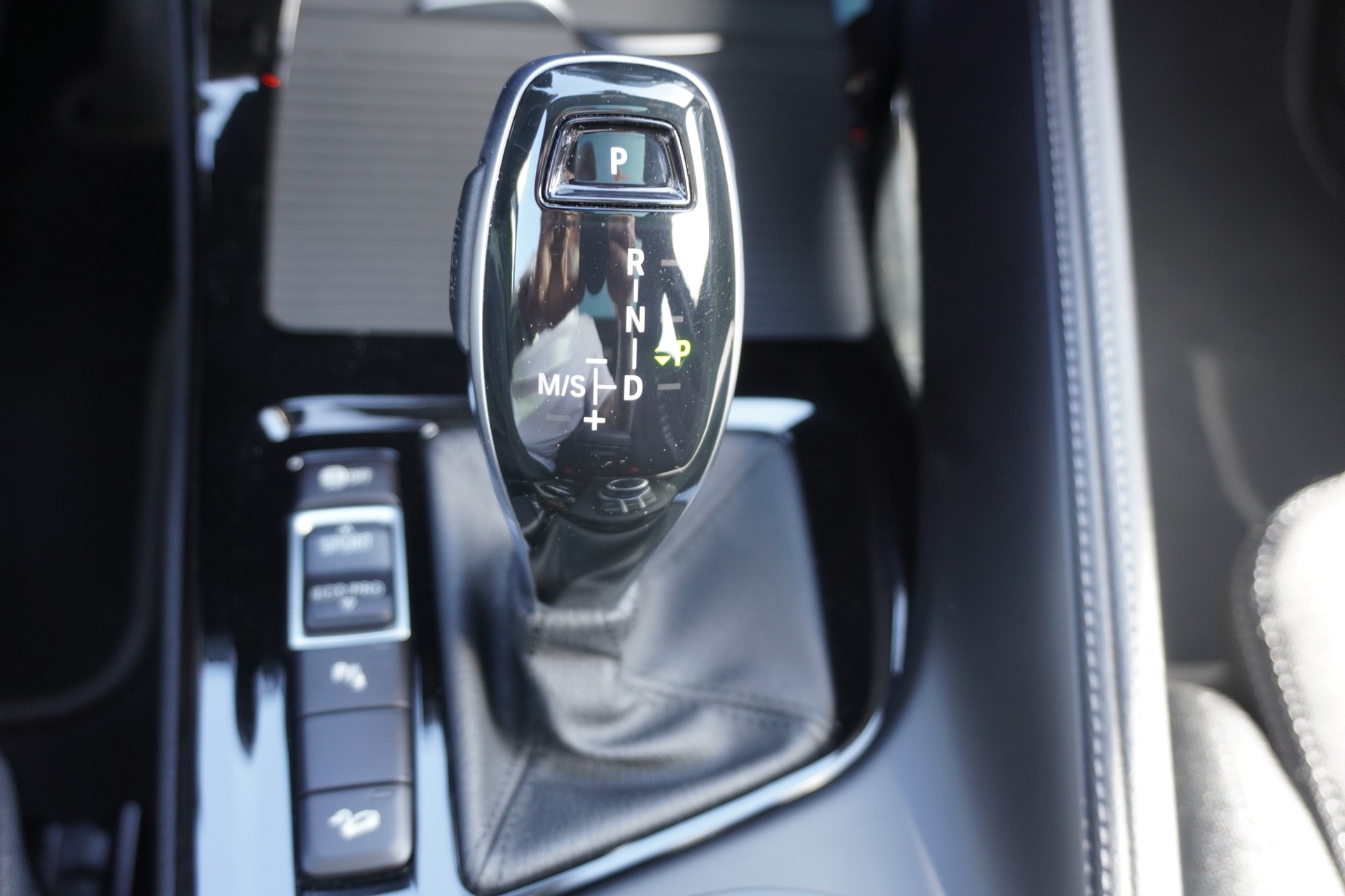 BMW X2 xDrive 20i-image-25