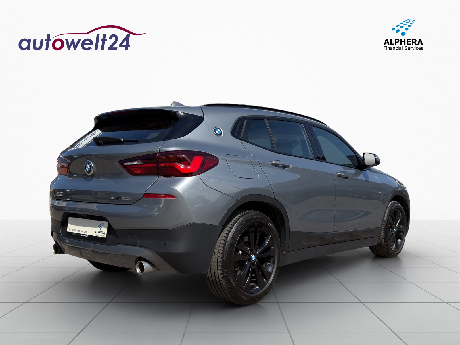 BMW X2 xDrive 20i-image-4