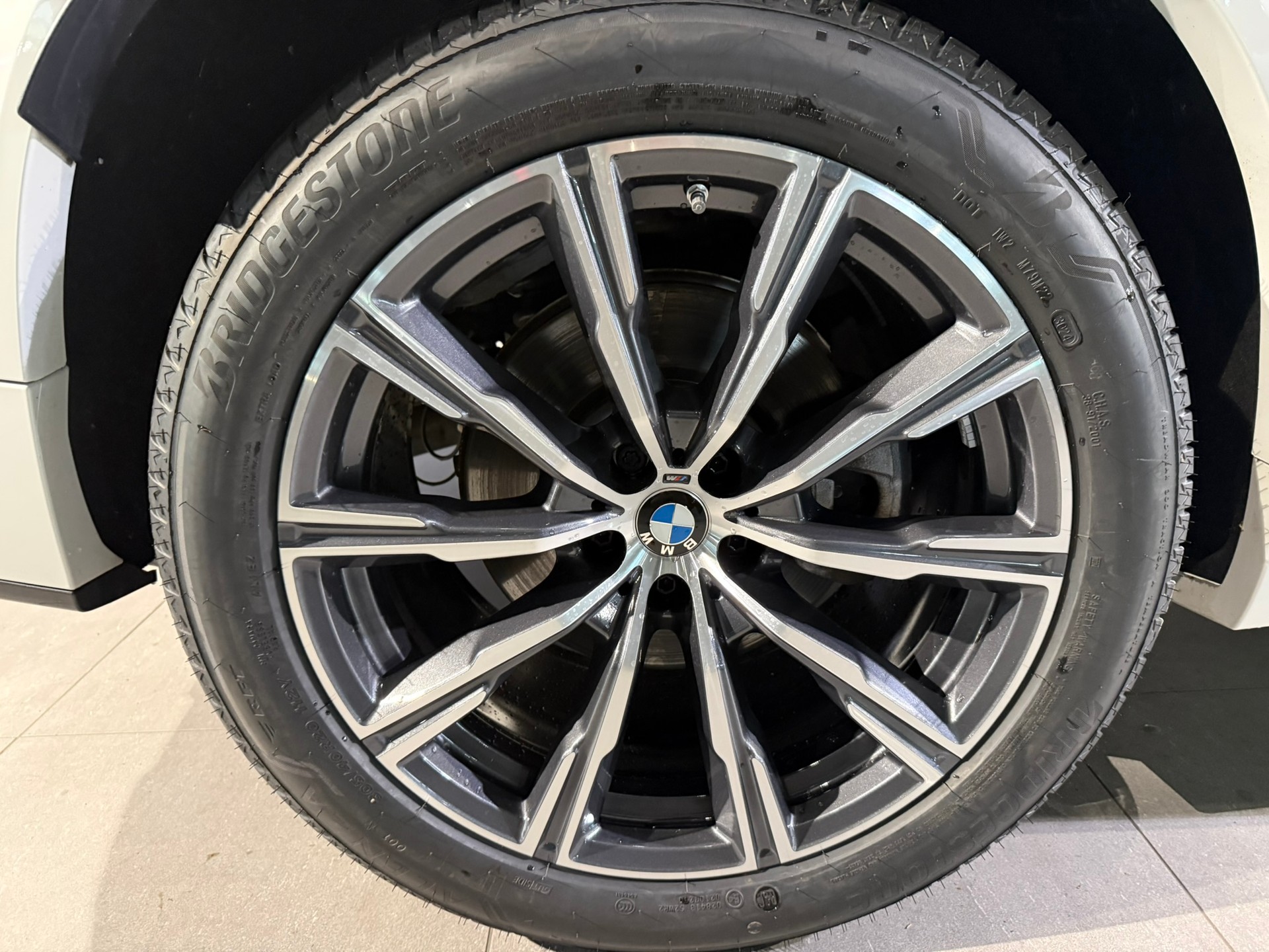 BMW X5 xDrive 48V 30d M Sport Steptronic-image-9