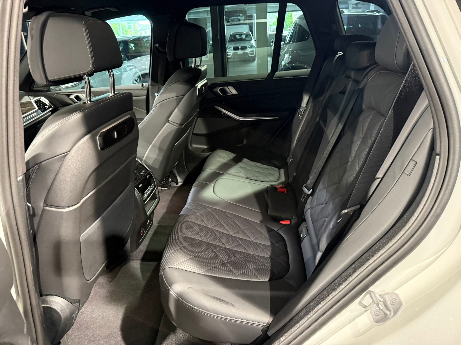BMW X5 xDrive 48V 30d M Sport Steptronic-image-13