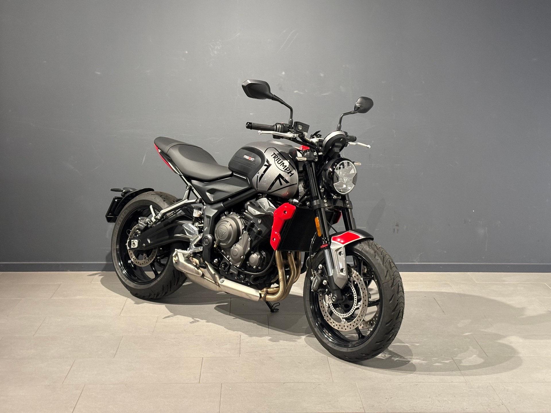 TRIUMPH Trident 660-image-1