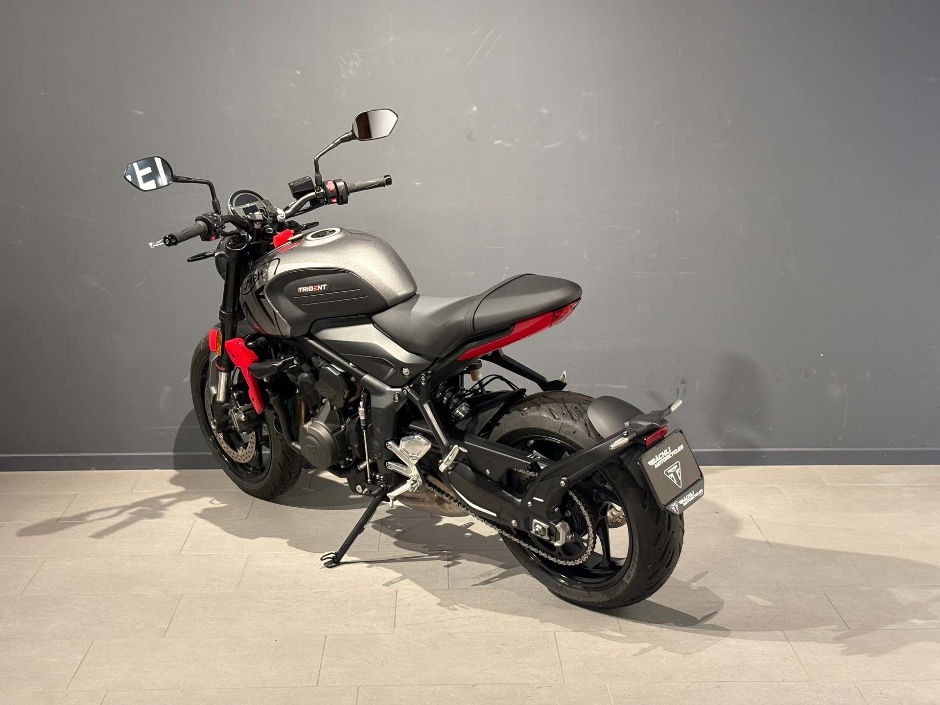 TRIUMPH Trident 660-image-4