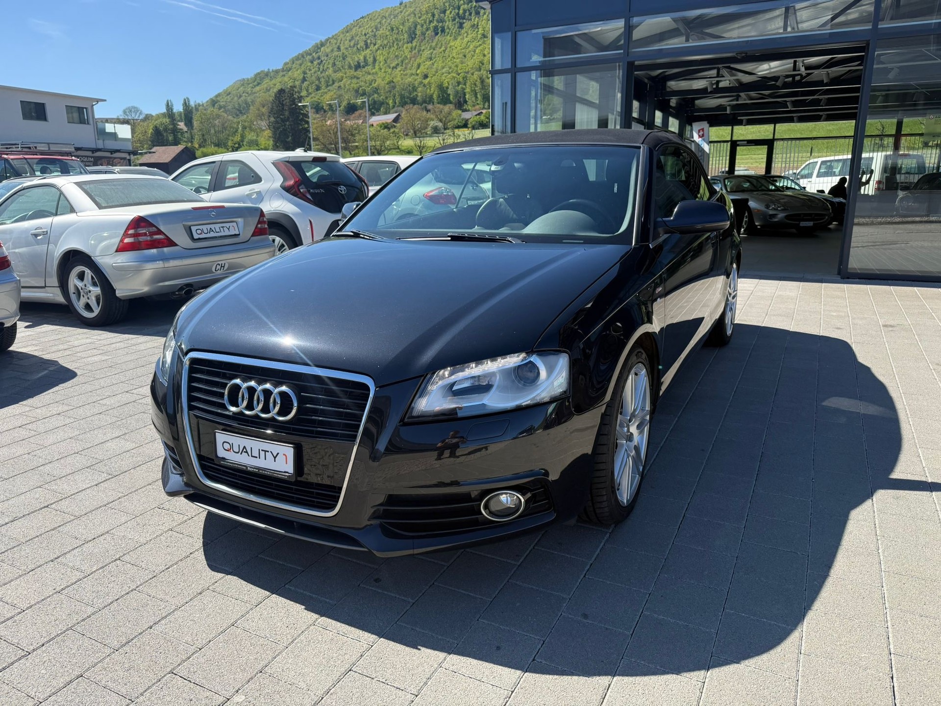 AUDI A3 Cabriolet 1.8 TFSI Ambition-image-7