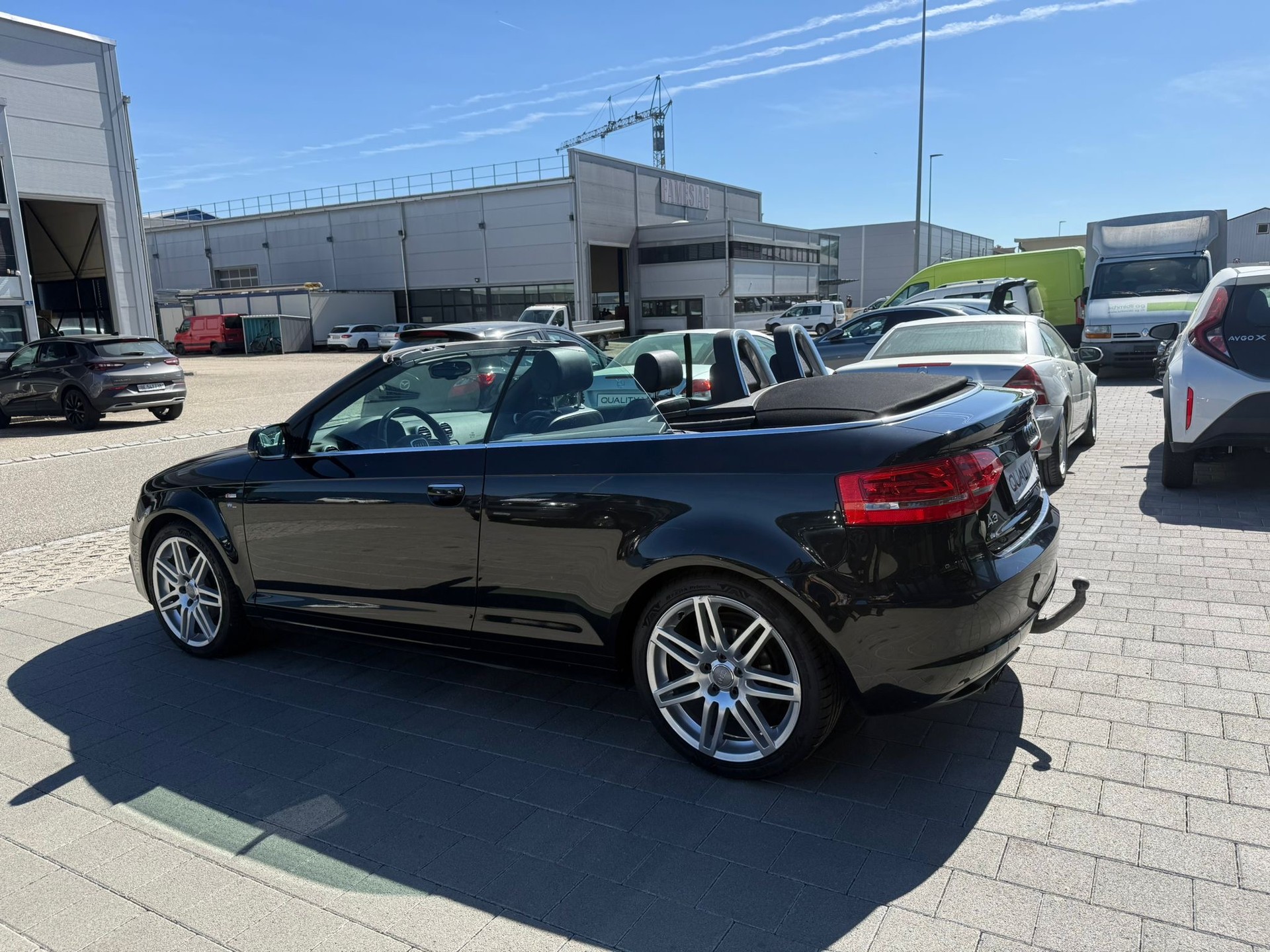 AUDI A3 Cabriolet 1.8 TFSI Ambition-showroom-element-1