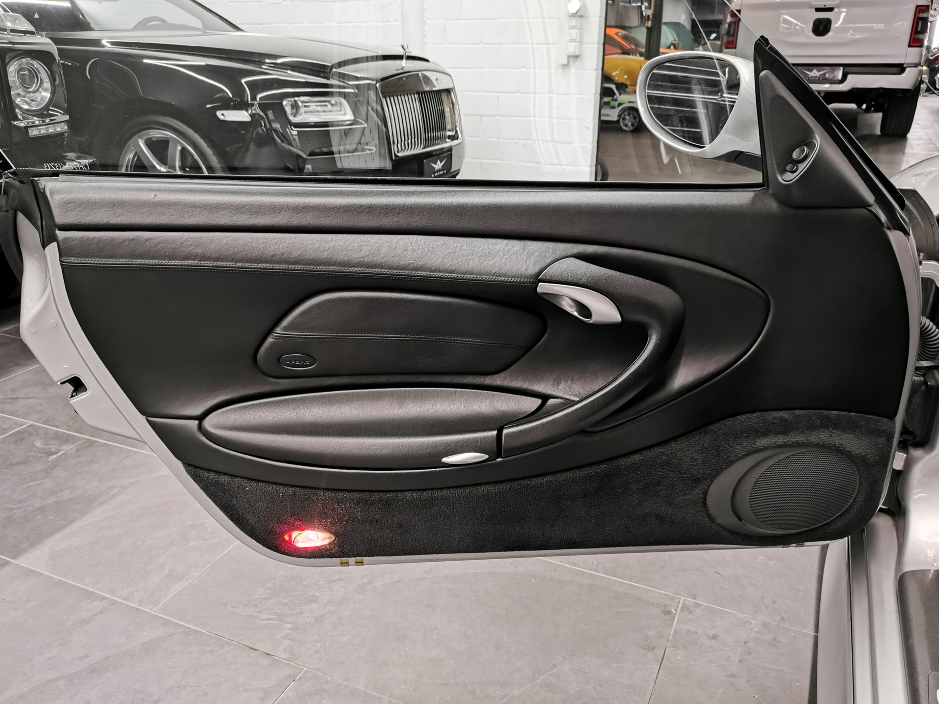 PORSCHE 911 Carrera 4 GT3 Aerokit-image-11