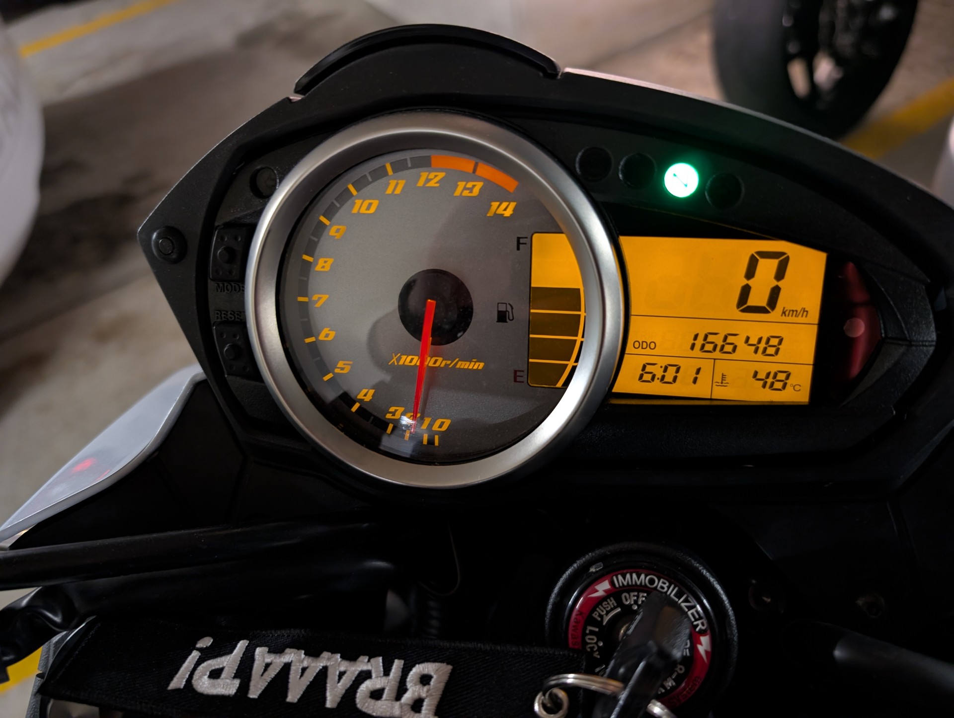 KAWASAKI Z 750 ABS-image-8