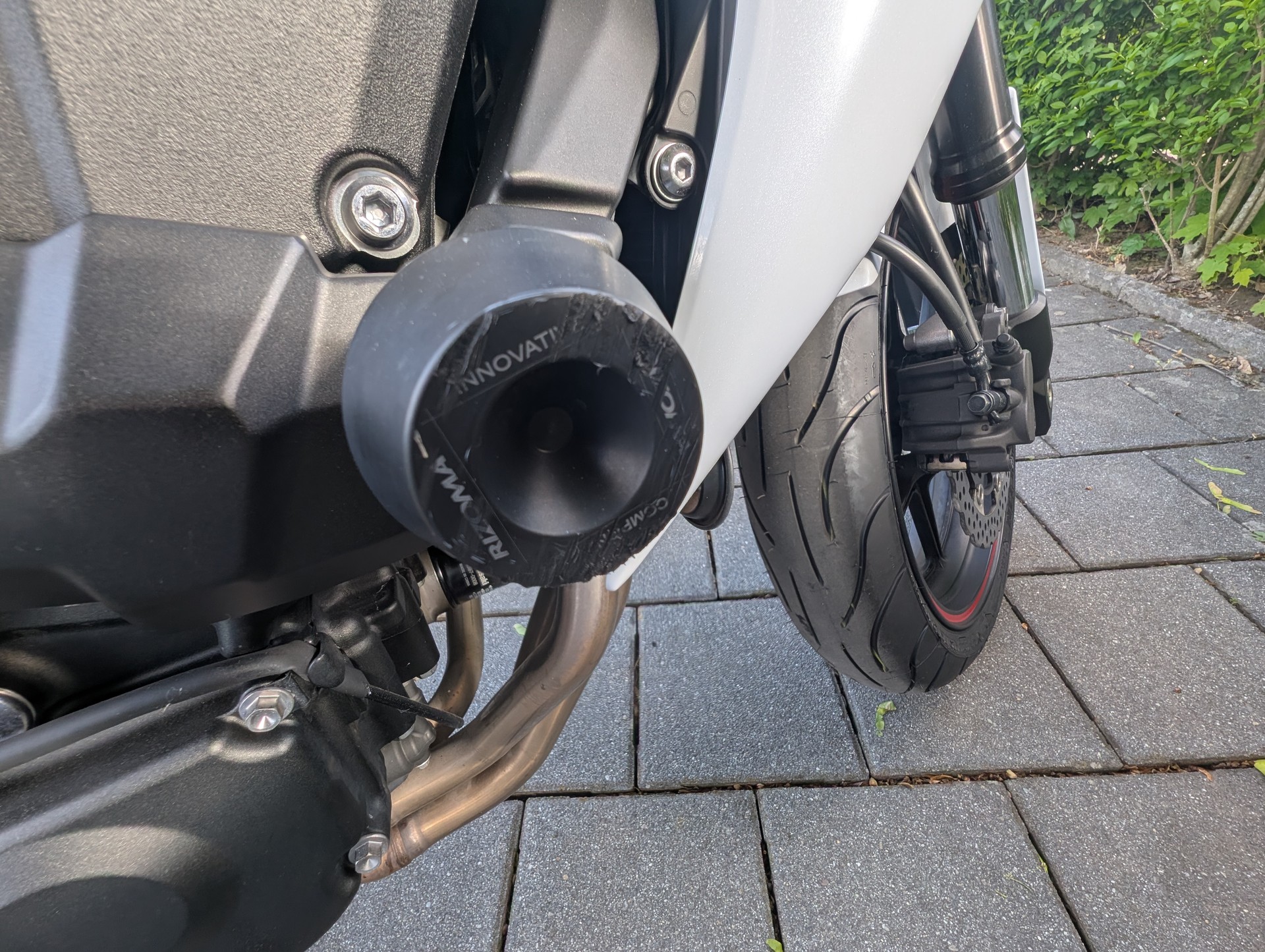 KAWASAKI Z 750 ABS-image-12
