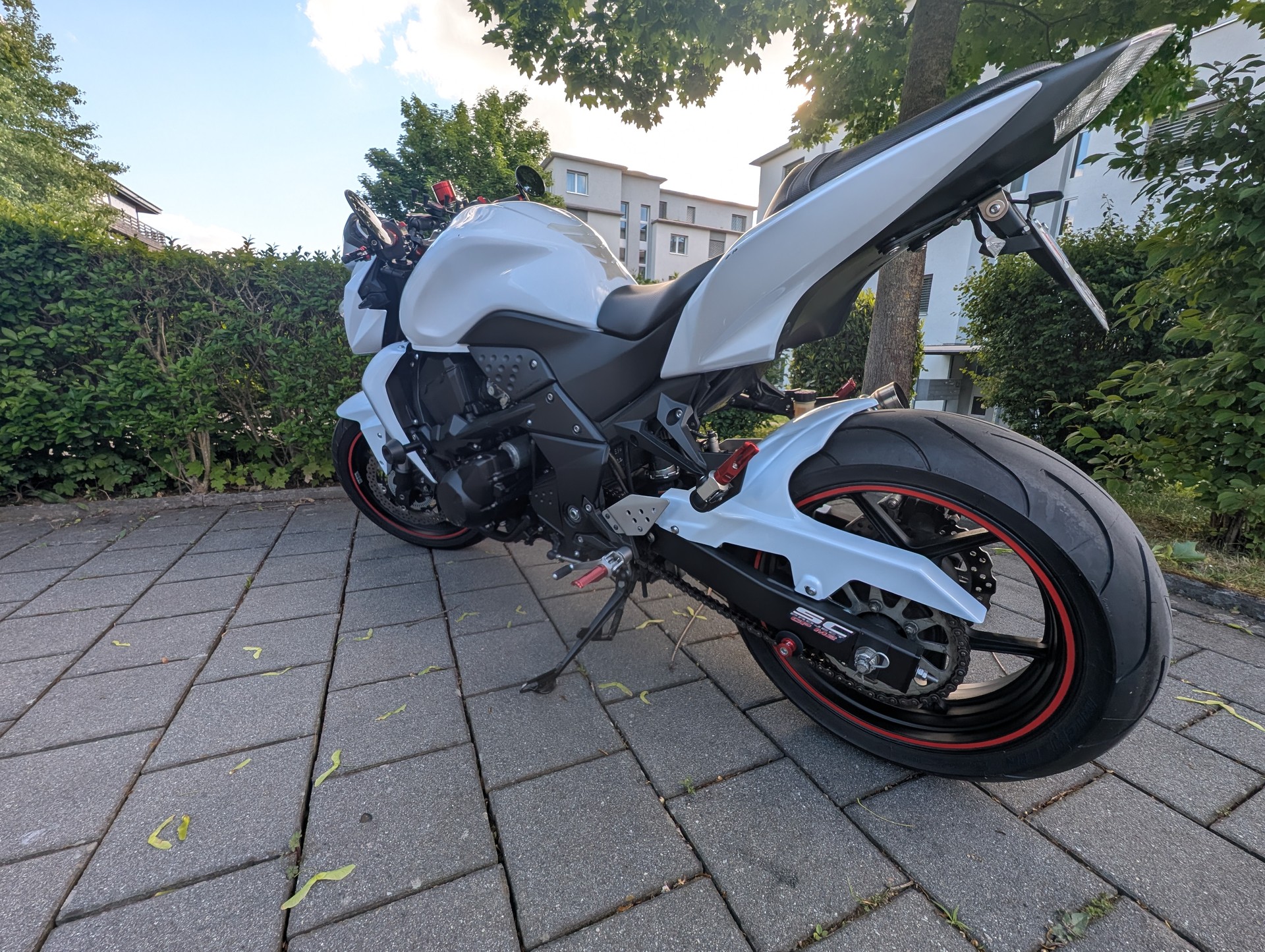 KAWASAKI Z 750 ABS-image-4