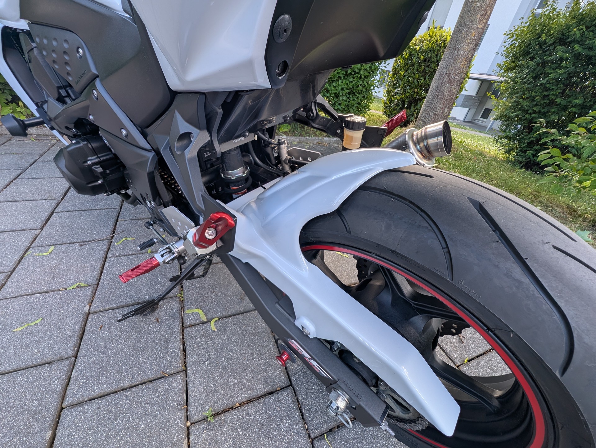 KAWASAKI Z 750 ABS-image-5